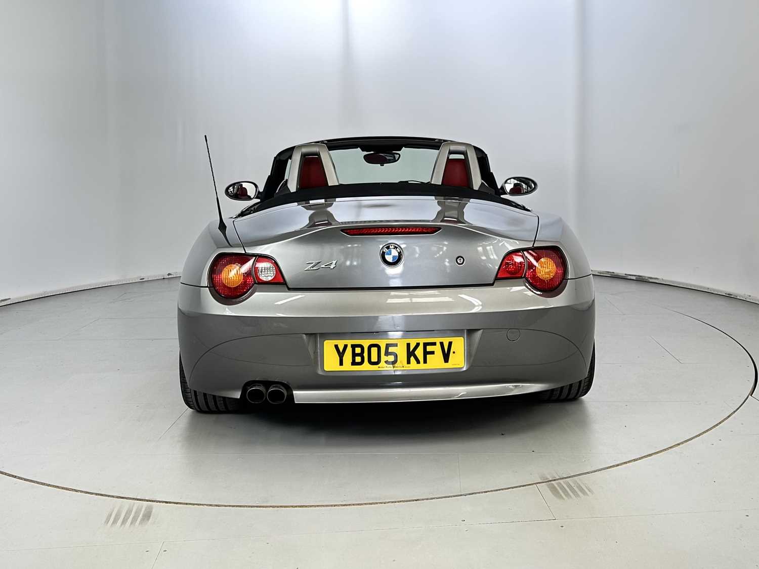 2005 BMW Z4 3.0i - Image 8 of 29