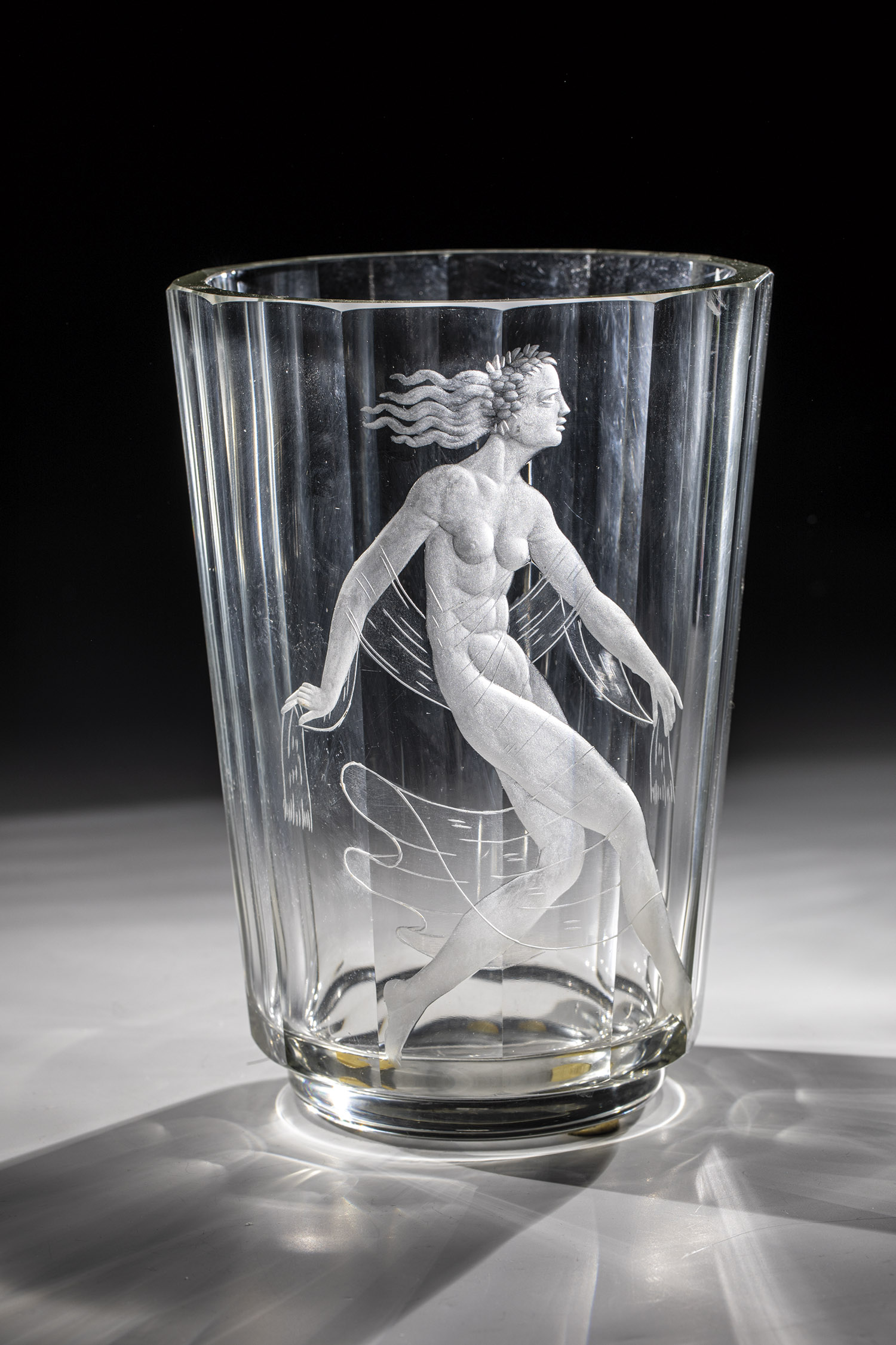 Vase J. & L. Lobmeyr, Vienna, ca. 1925 Colourless, thick-walled glass with peel cut and on the front