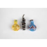 Mixed lot of three miniature bottles Murano M. 19th century Coloured glass with rolled multicoloured