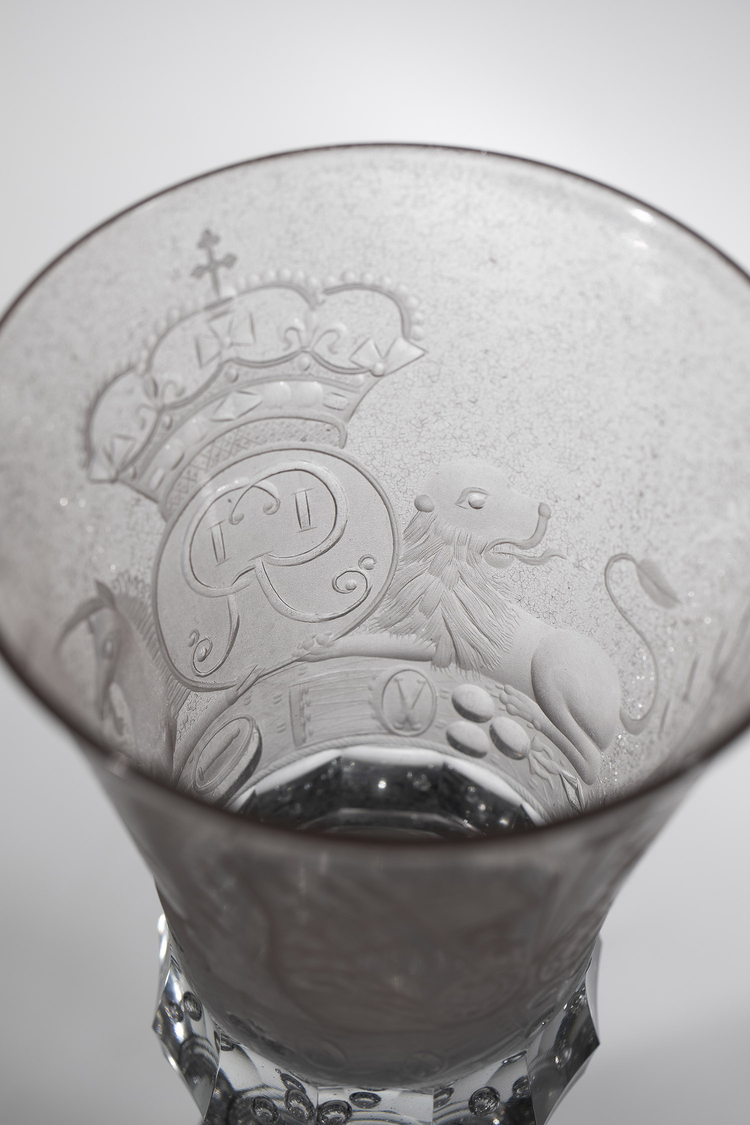 Goblet Georg Rex II Glashuette Emde or Altmuenden, third quarter of the 18th century Grey-tinted - Image 3 of 3