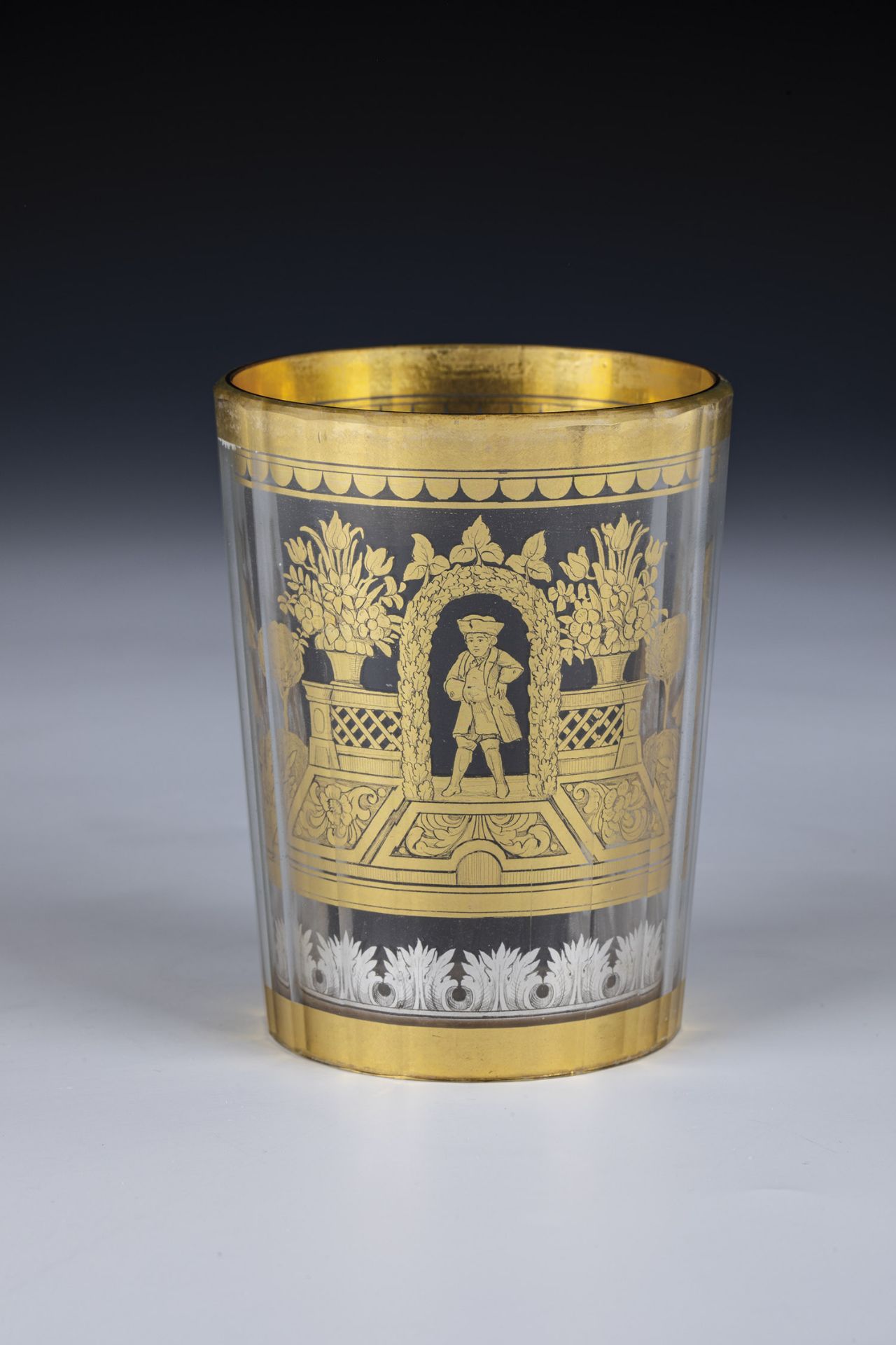 Intermediate gold cup with courtly scenes J.M. Pohl, Haida (attributed), ca. 1900 Multifaceted outer