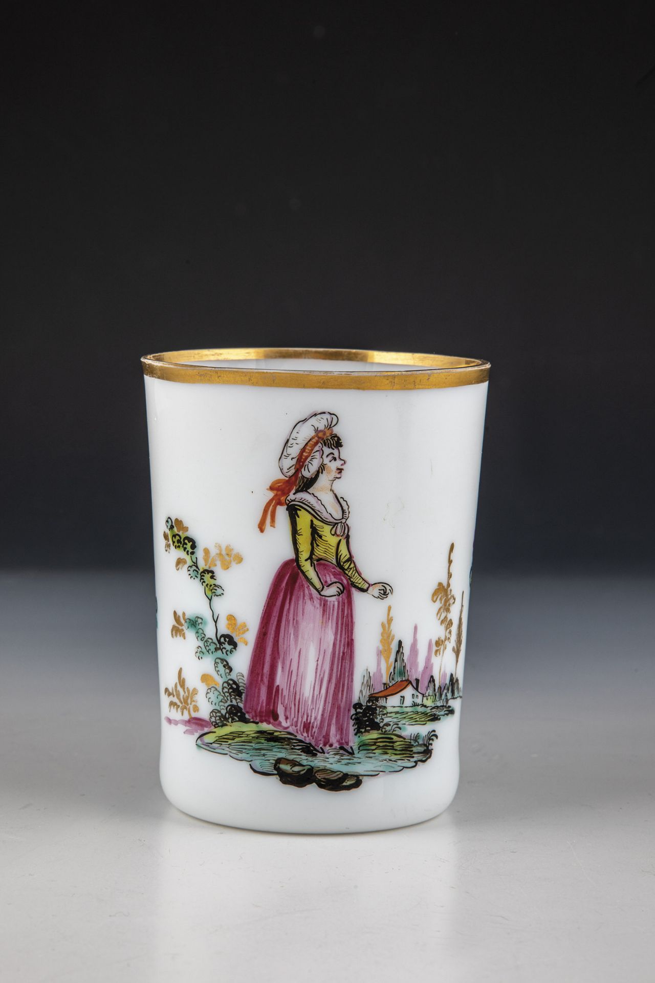 Mug with Maid South German or Bohemia, 18th century frosted glass. Frontal in polychrome enamel