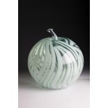 Object ''Big Apple'' Willem Heesen (design), Leerdam, 2000 Greenish glass with large fused bands