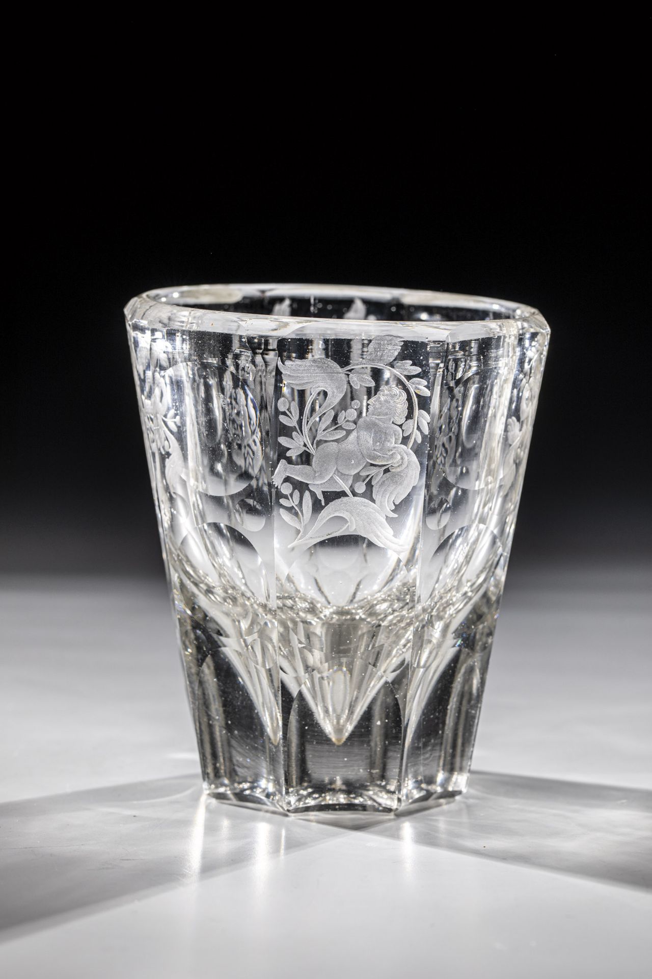 Prism beaker with Patti's Brandenburg, workshop Martin Winter, Potsdamm around 1840 Colourless