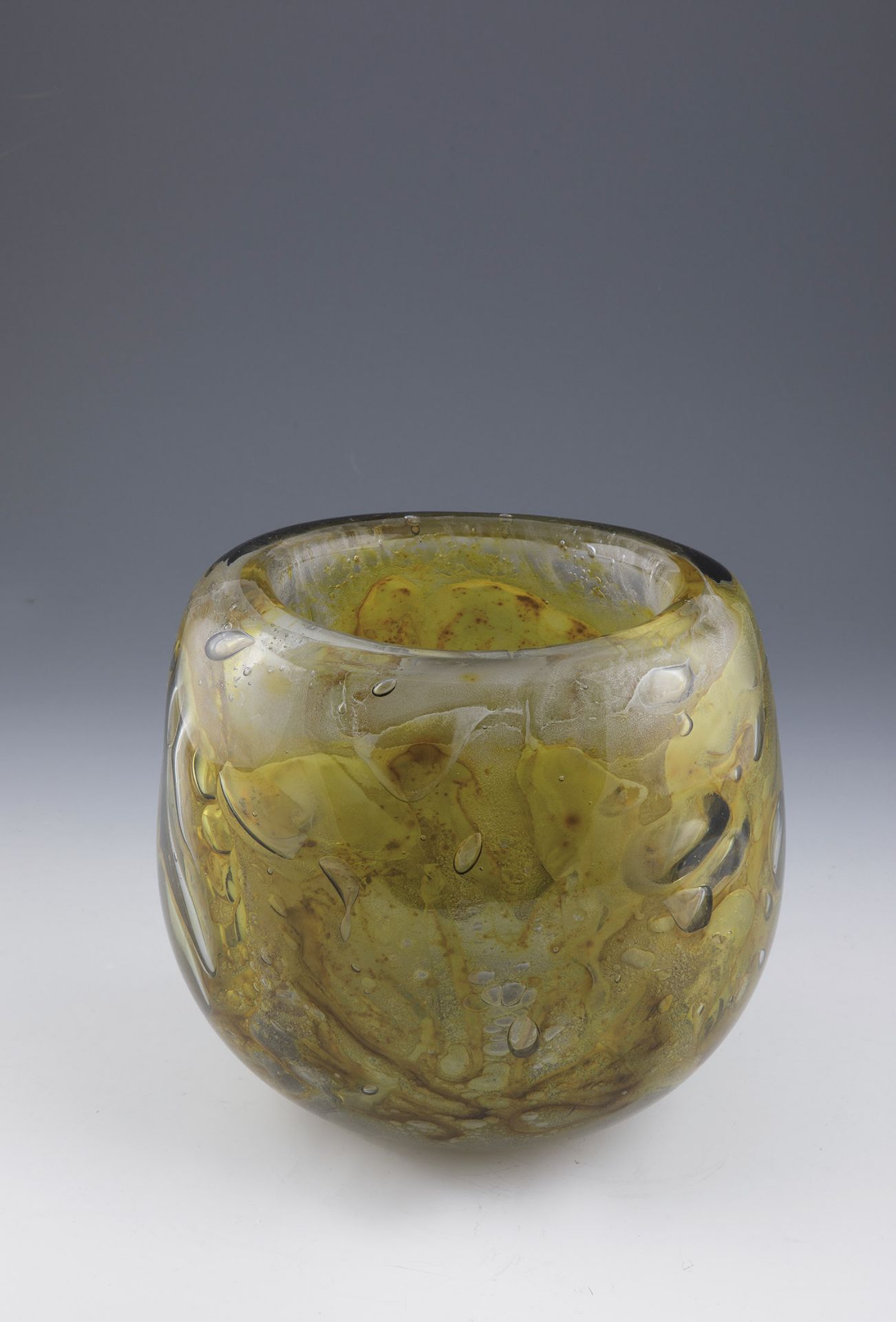 Vase ''Unica'' A. D. Copier (design), Leerdam, Netherlands, 1944 Colourless, thick-walled glass with