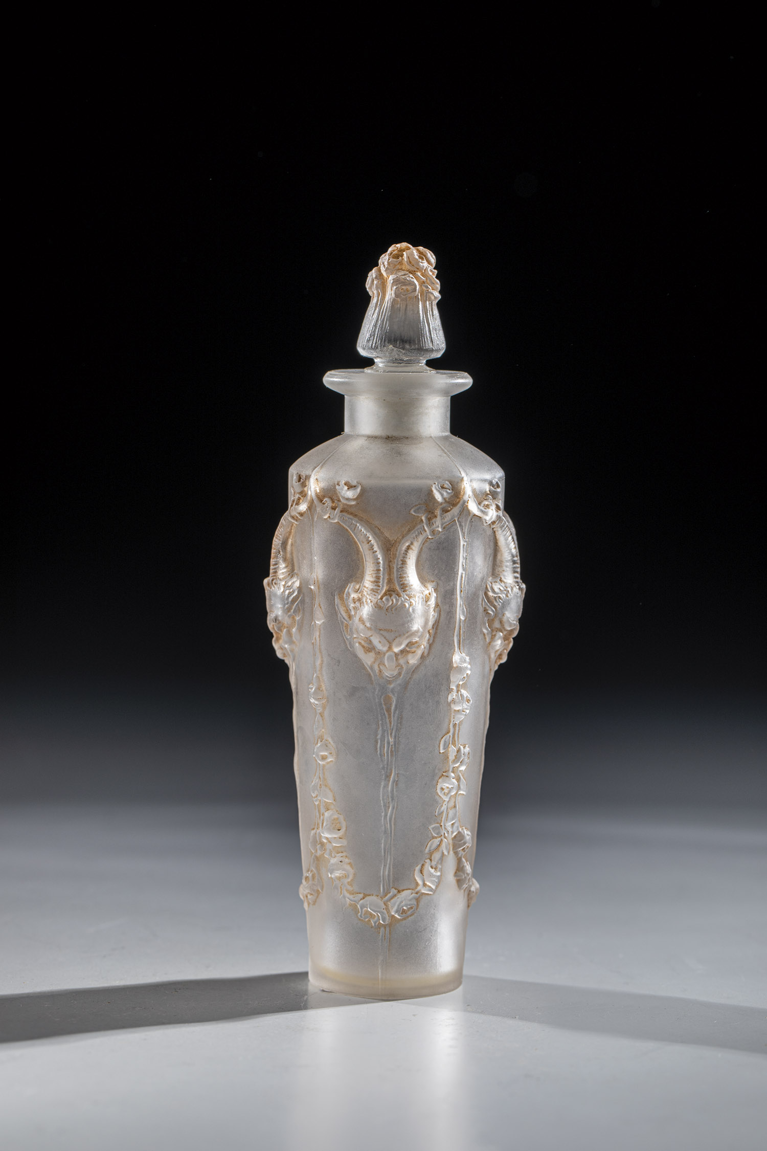 Bottle ''Pan'' Rene Lalique, Wingen-sur-Moder, 1920 Colourless glass pressed into the mould,