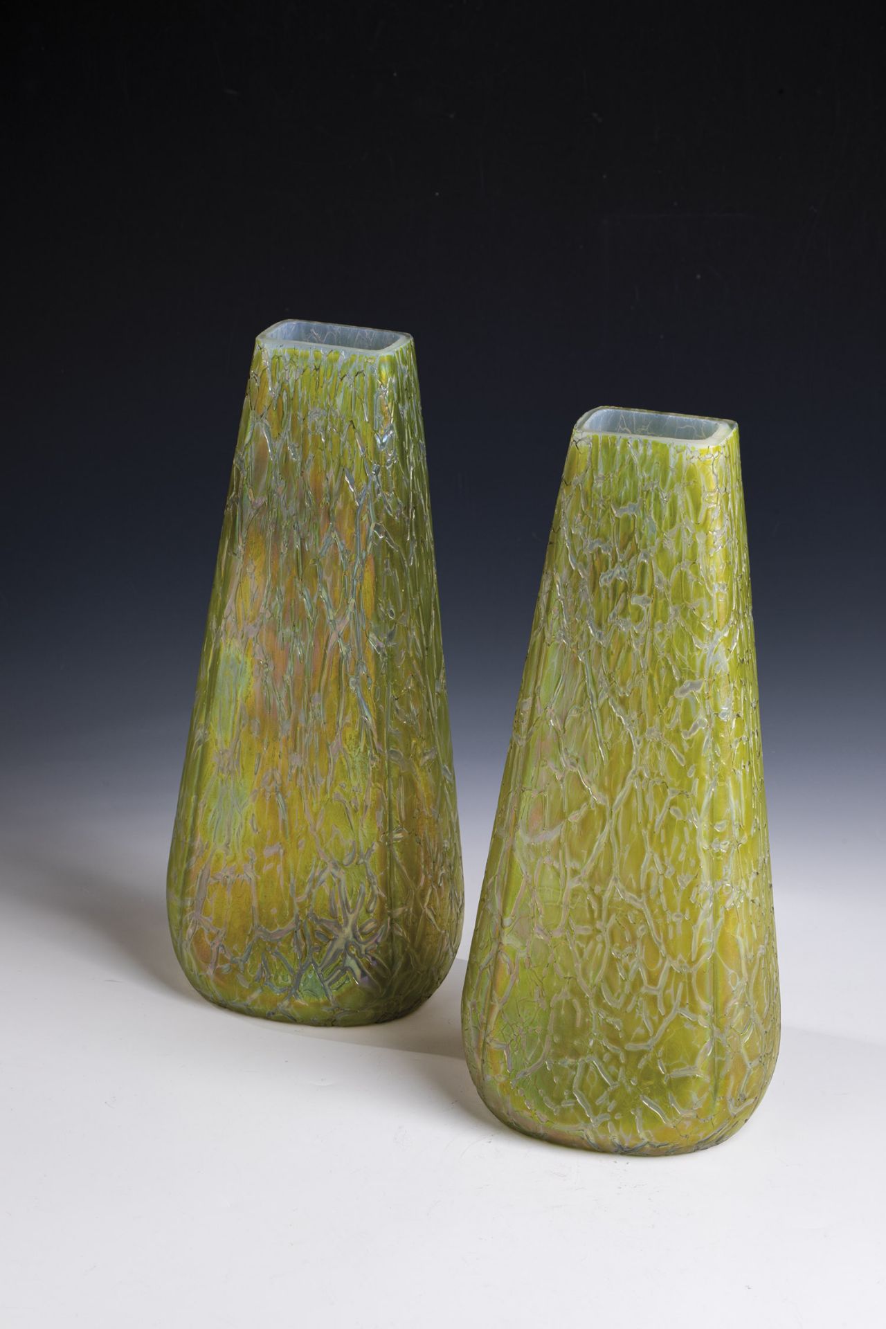 Pair of vases Probably Wilhelm Kralik Jr., Eleonorenhain, ca. 1910 Colourless glass, white