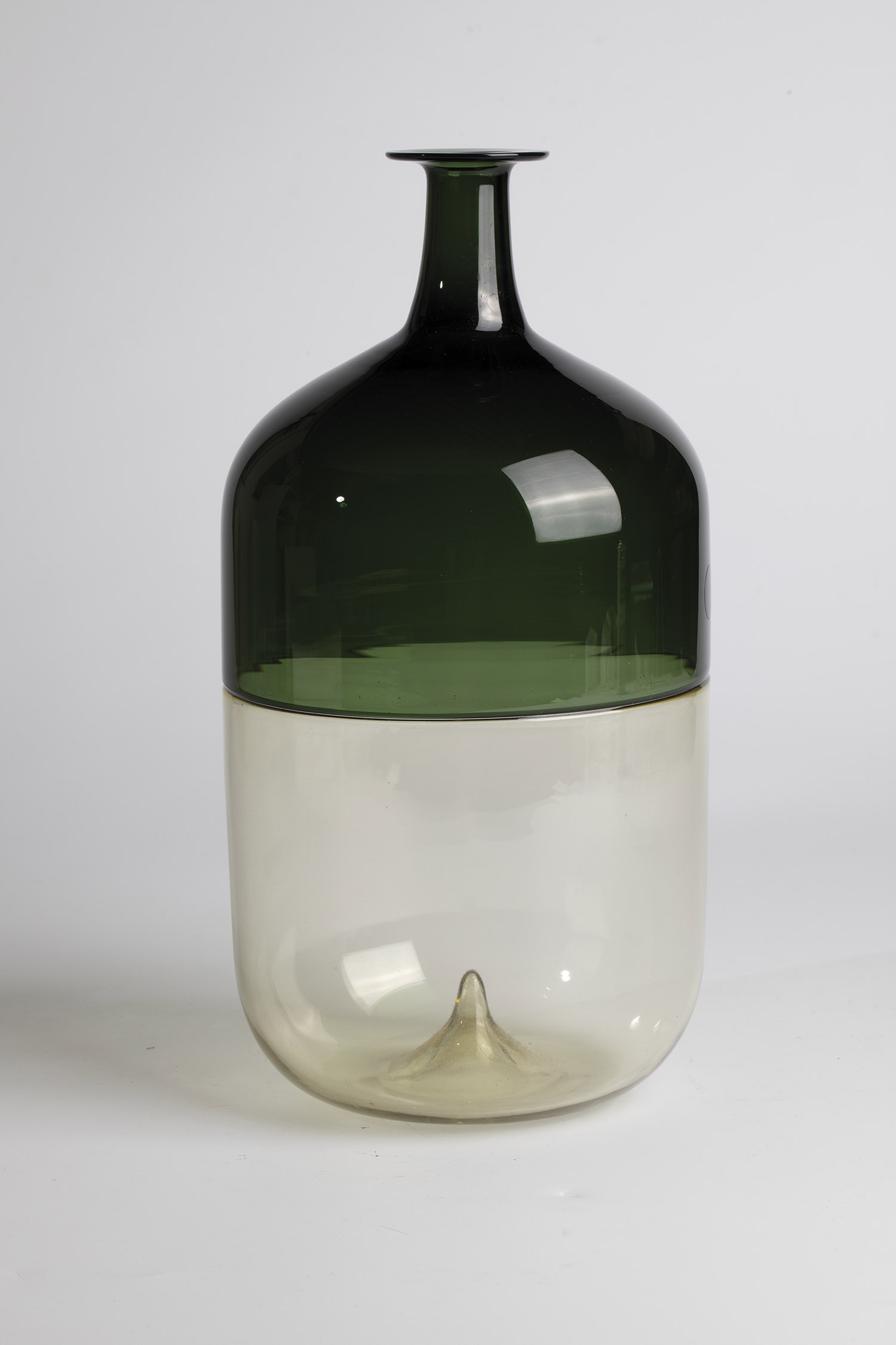 VASE FROM THE SERIES ''BOLLE'' Tapio Wirkkala (design), Venini, Murano, c. 1966 - 1968 Green and