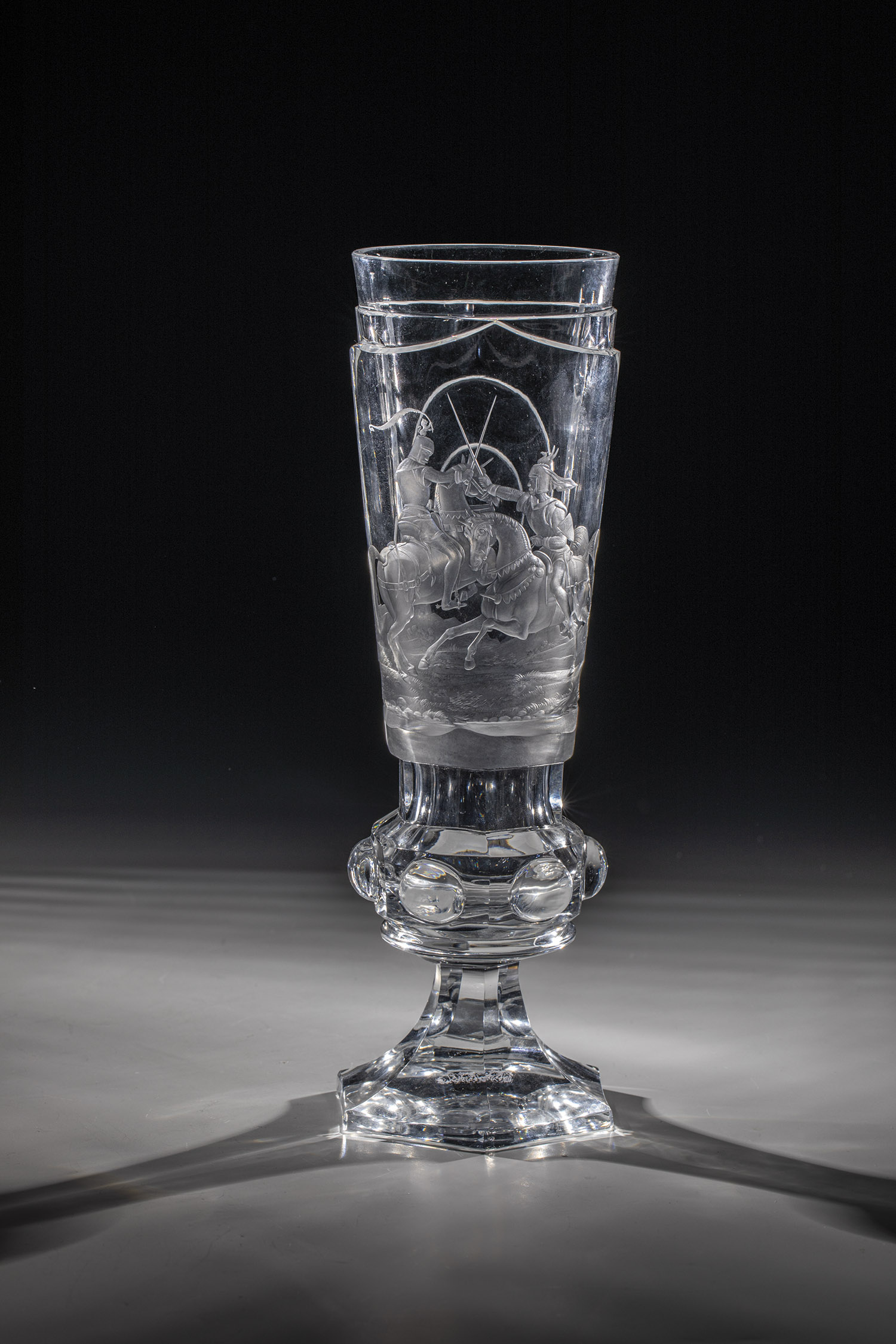 Magnificent goblet with knightly scene J. & L. Lobmeyr, Vienna, signed Robert Balluch, dated 1984