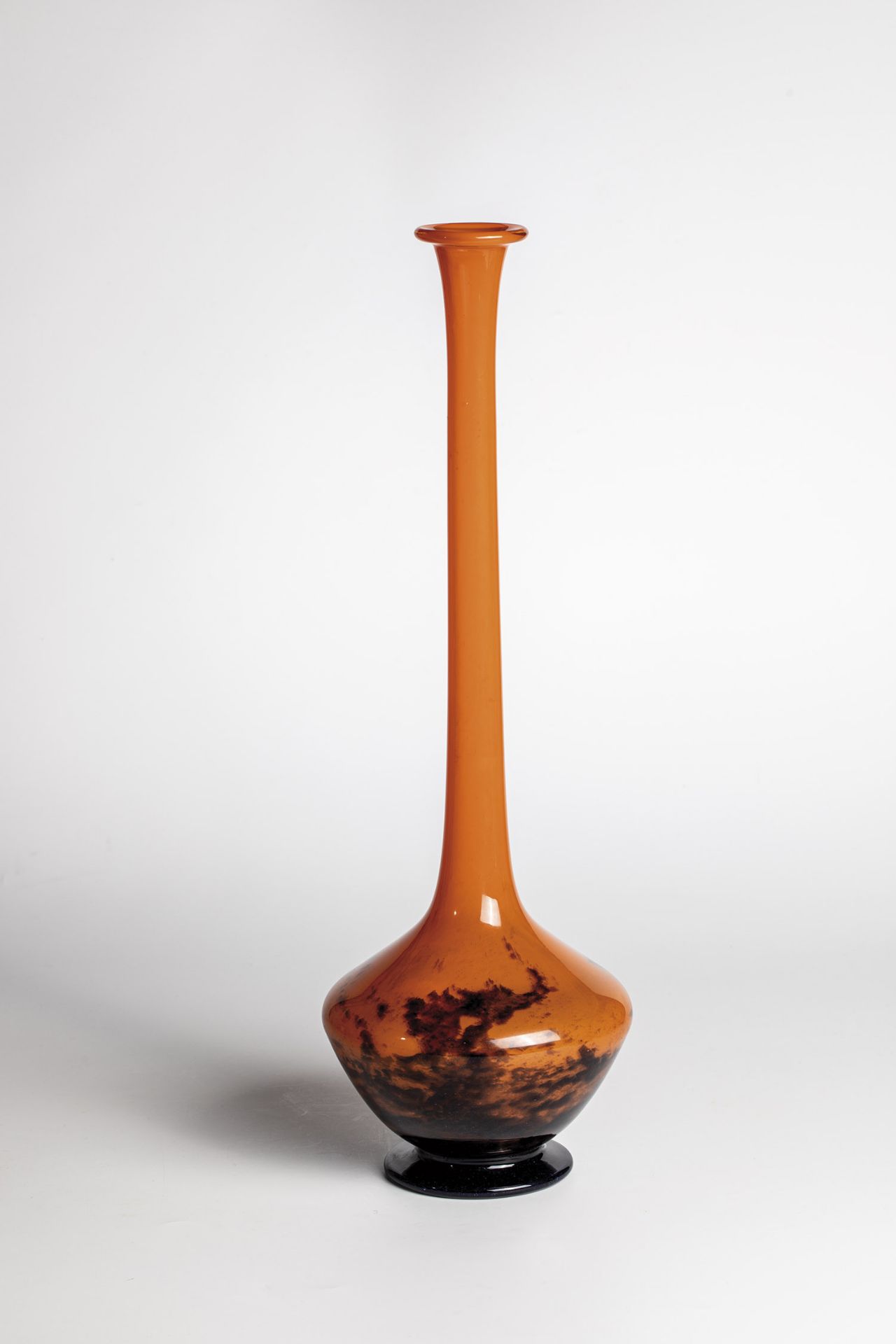Large narrow-mouth vase Muller FrÃ¨res, Luneville, 1920s Colorless glass, with powder melting in red