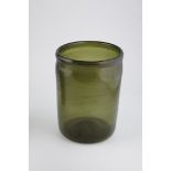 Storage vessel (harbour) Weserbergland, ca. 1800 Green glass with demolition. Cylindrical wall,