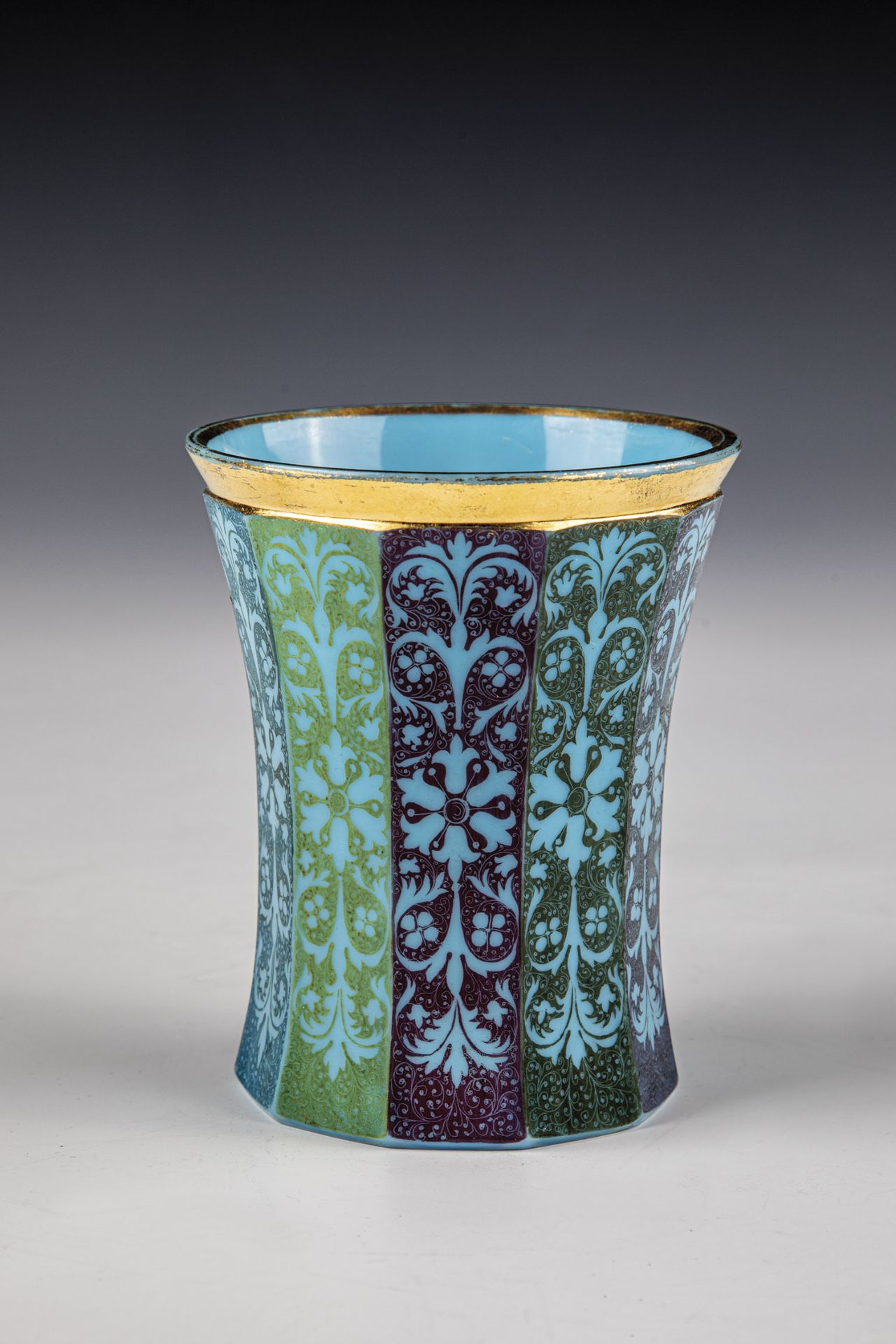 Beaker Harrach'sche Huette, Neuwelt, North Bohemia, ca. 1835 Turquoise leg glass. The waisted wall