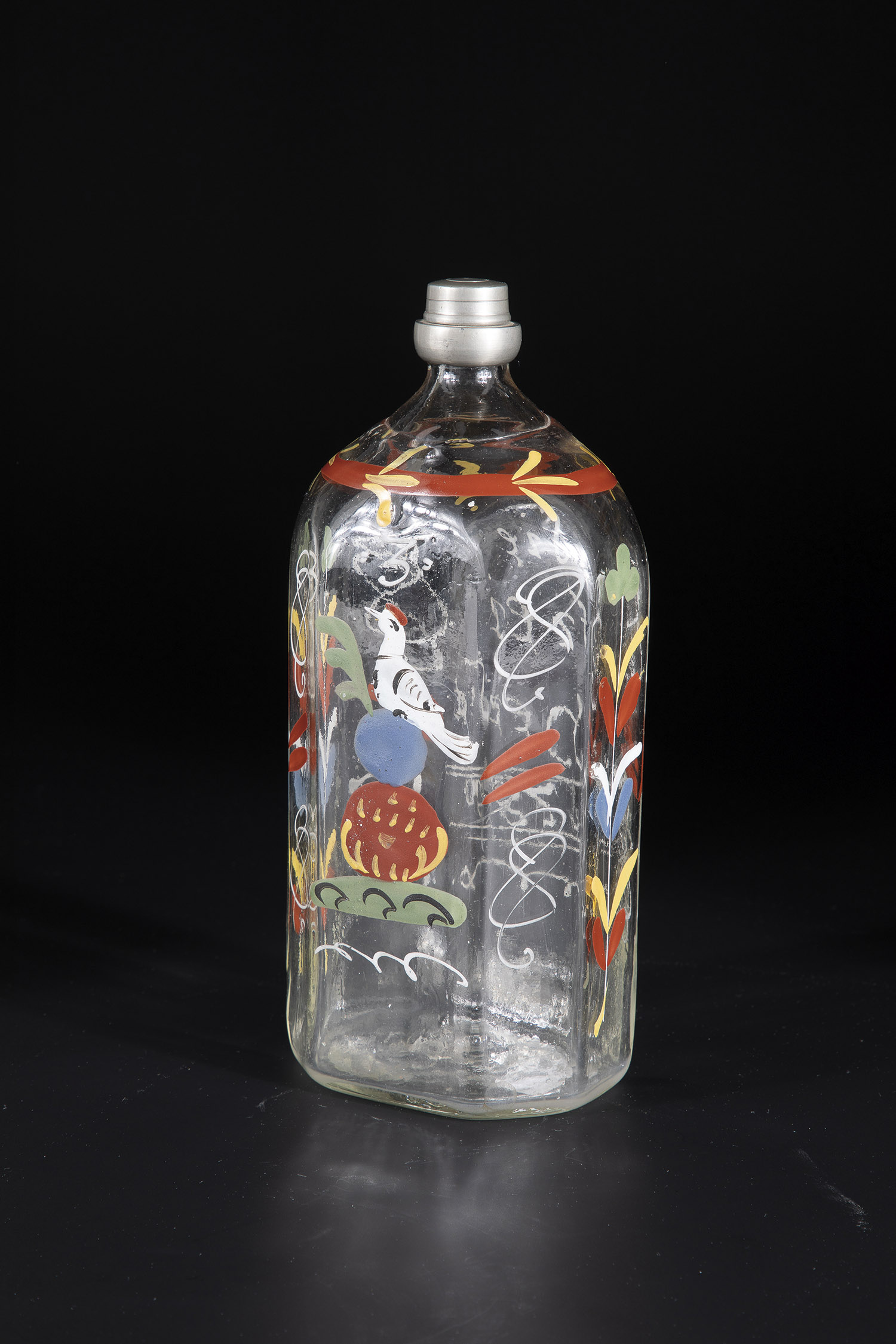 Schnapps bottle with tin screw cap Germany or Bohemia, dat. 1789 Colourless glass with tear-off.