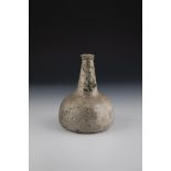 Spherical bottle Netherlands or Northern Germany, 18th century so-called onion. Soil or water