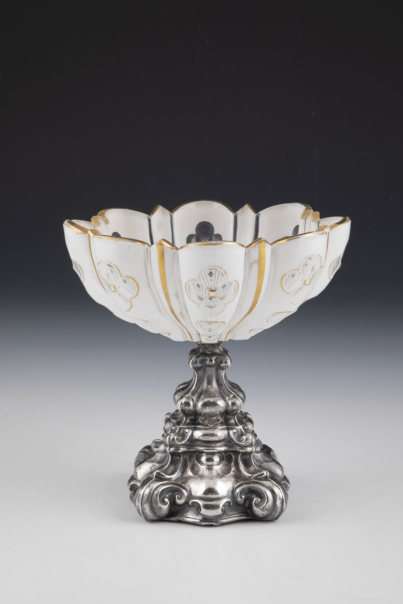 Confectionery bowl Vienna, Alois Ballauf (master from 1858), 1864 Colourless glass with pewter