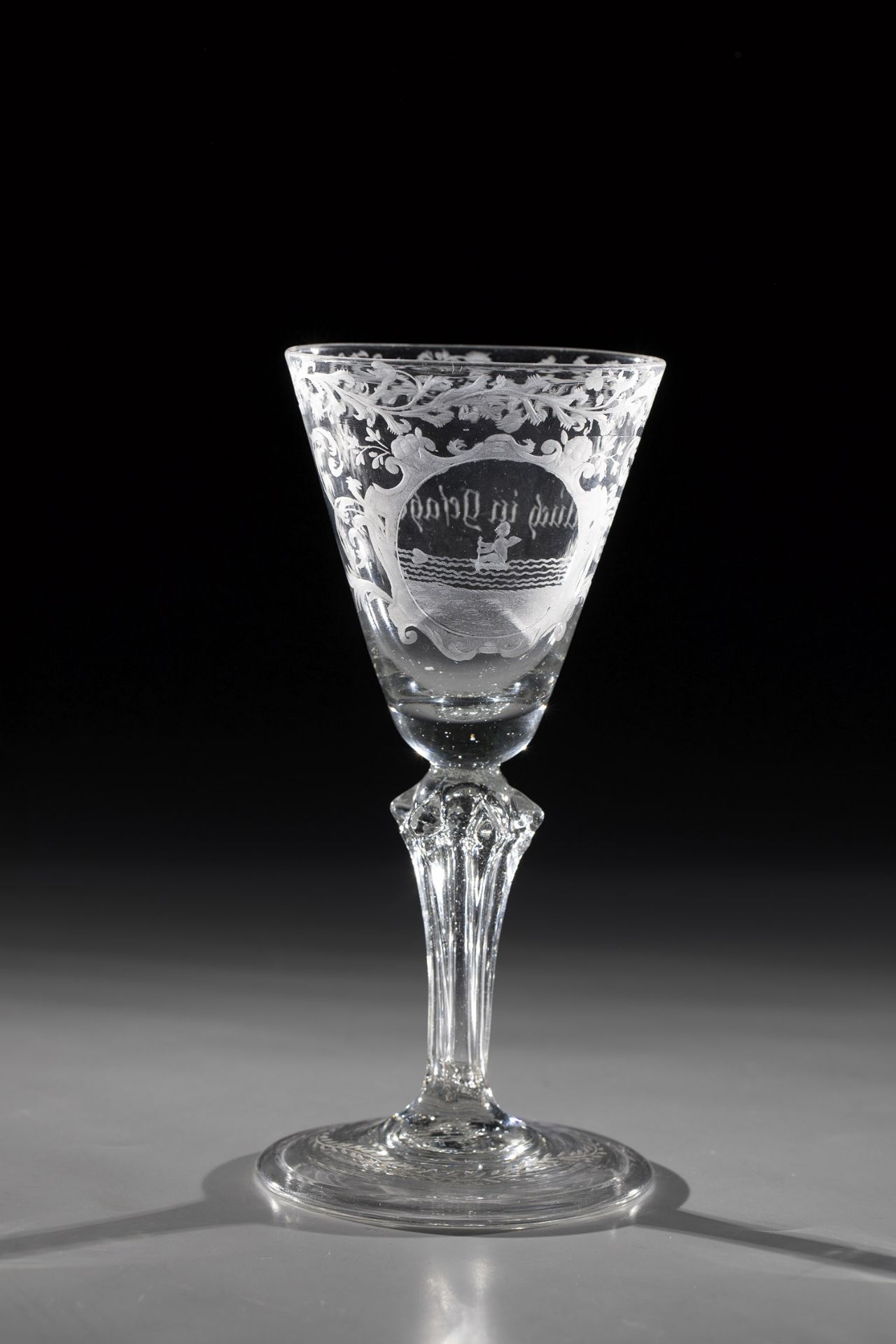 Freundschaftspokal Thueringen, um 1745 Farbloses Glas. Auf Kuppa geschnittener Dekor mit ruderndem P