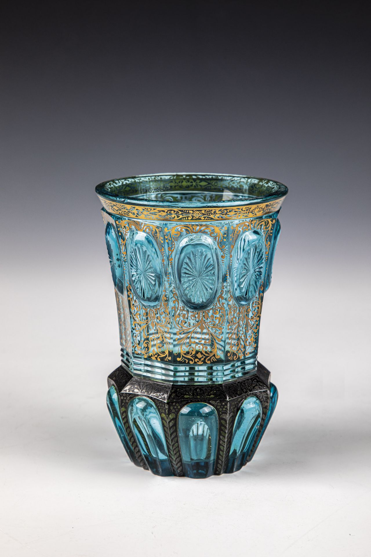 Ranftbecher Russia or Harrach around 1820 Turquoise glass. Floor with sanded tear-off and ribbed