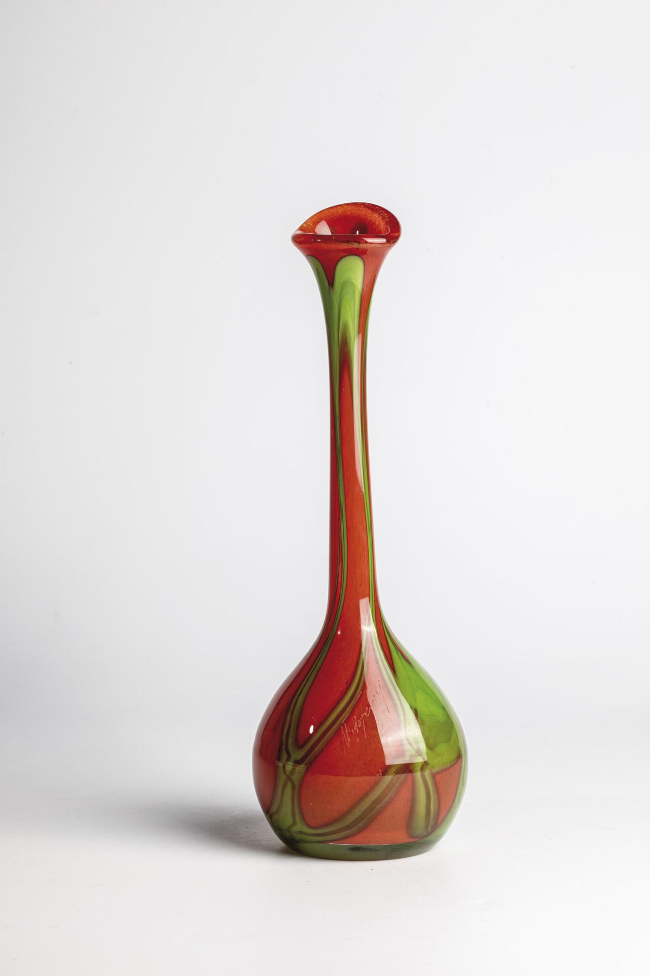 Tall Vase Mihai Topescu (1956) Colourless glass with orange-red underlay and vertical melting in