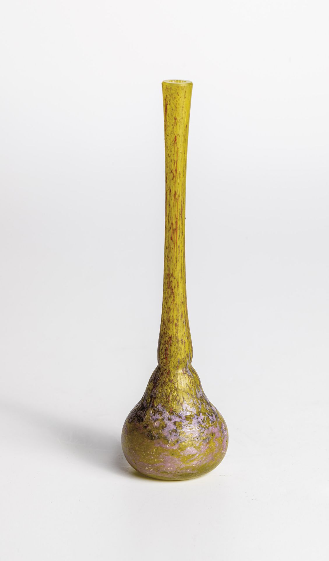 Long-necked soliflore Daum FrÃ¨res, Nancy, c. 1910-20 Colourless glass with powder melting in shades