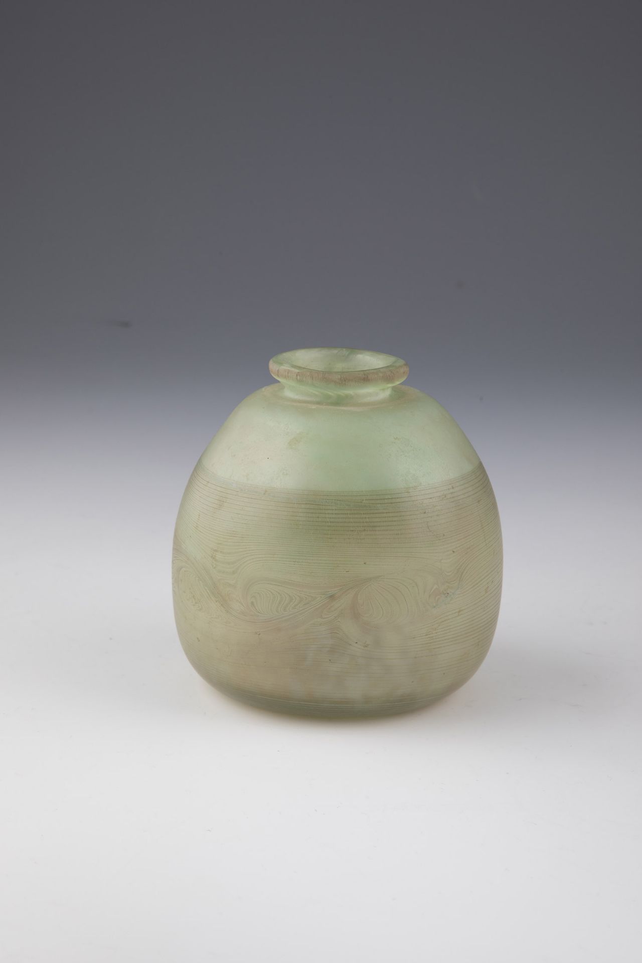 Vase Erwin Eisch, Frauenau, 1970s Colourless glass with light green inner catch and fine, combed