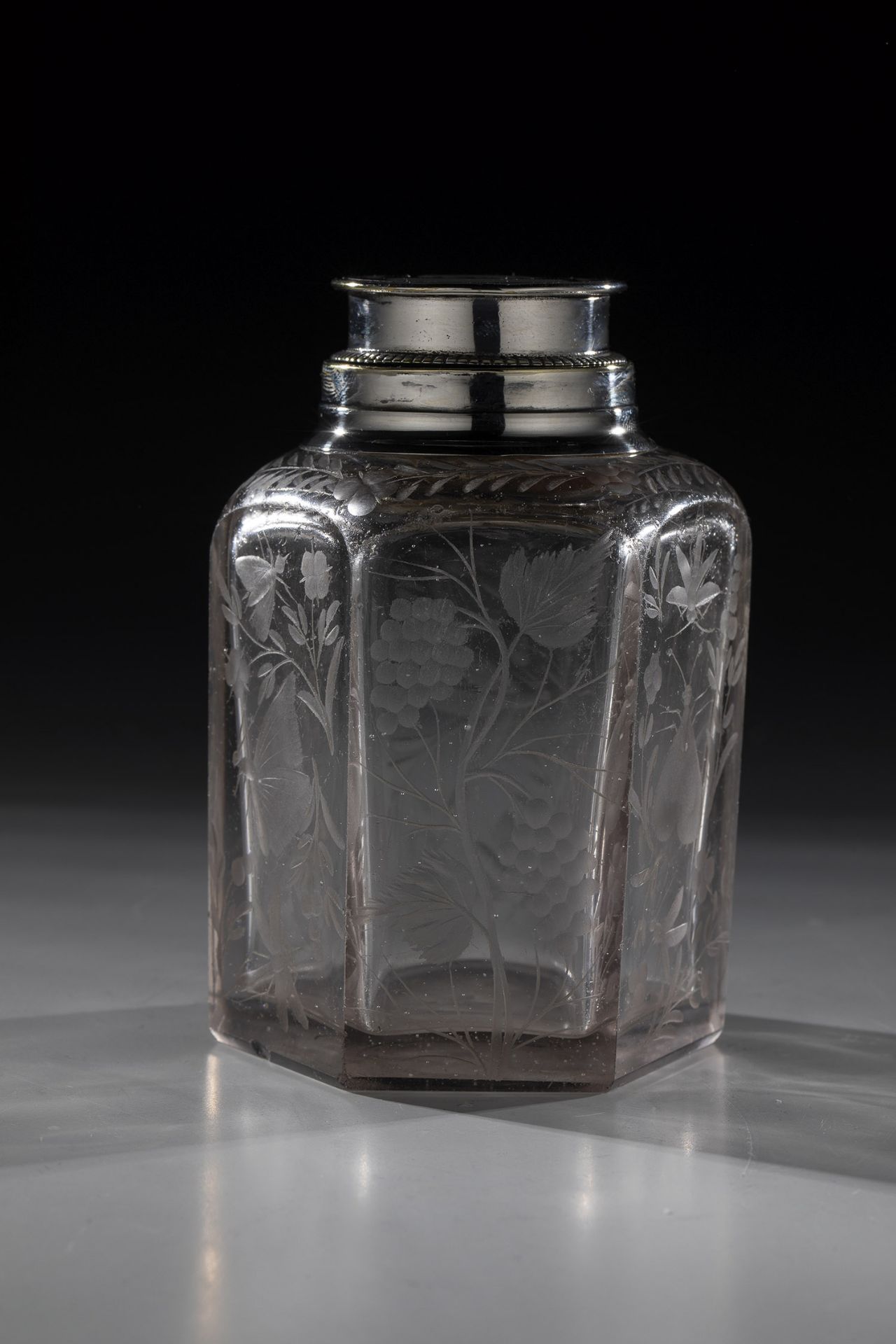 Hexagonal bottle with screw cap made of silver Brandenburg, workshop Martin Winter, Potsdam, ca. - Image 5 of 8