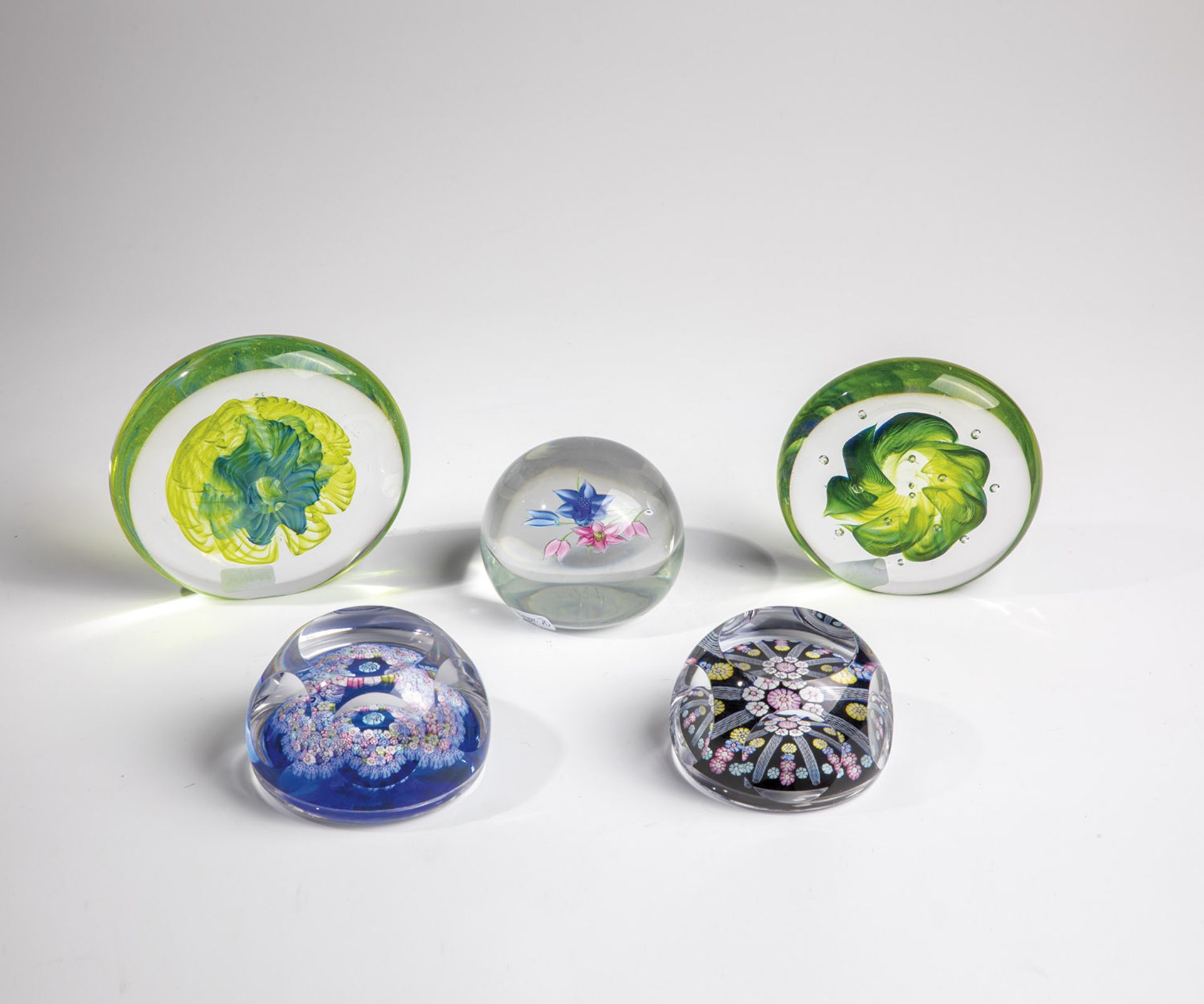 Five paperweights Sweden and France, 20th century Bundle of five paperweights. Three from