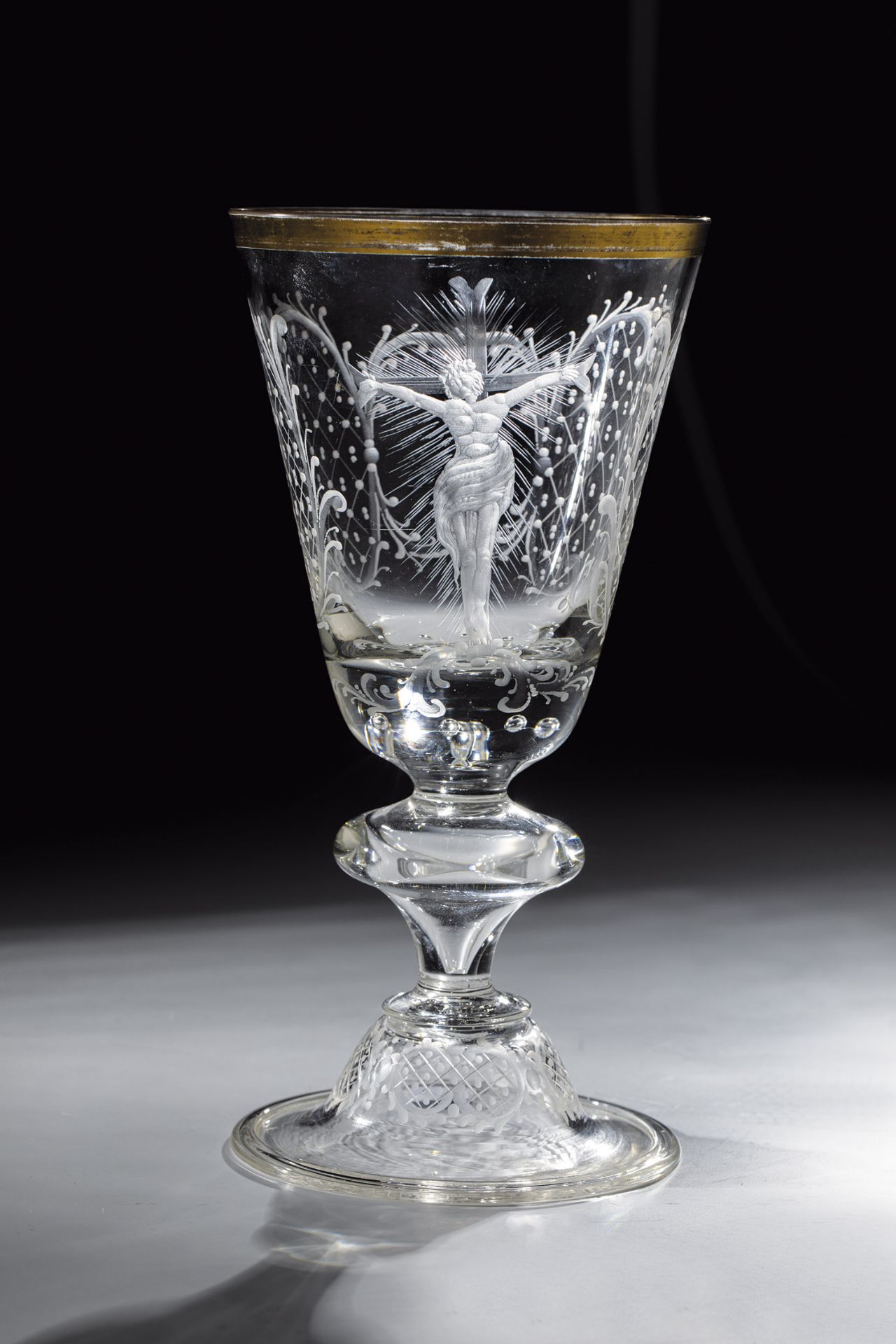 Large goblet with crucifixion scene Graeflich Schaffgotsch'sche Josephinenhuette, Schreiberhau