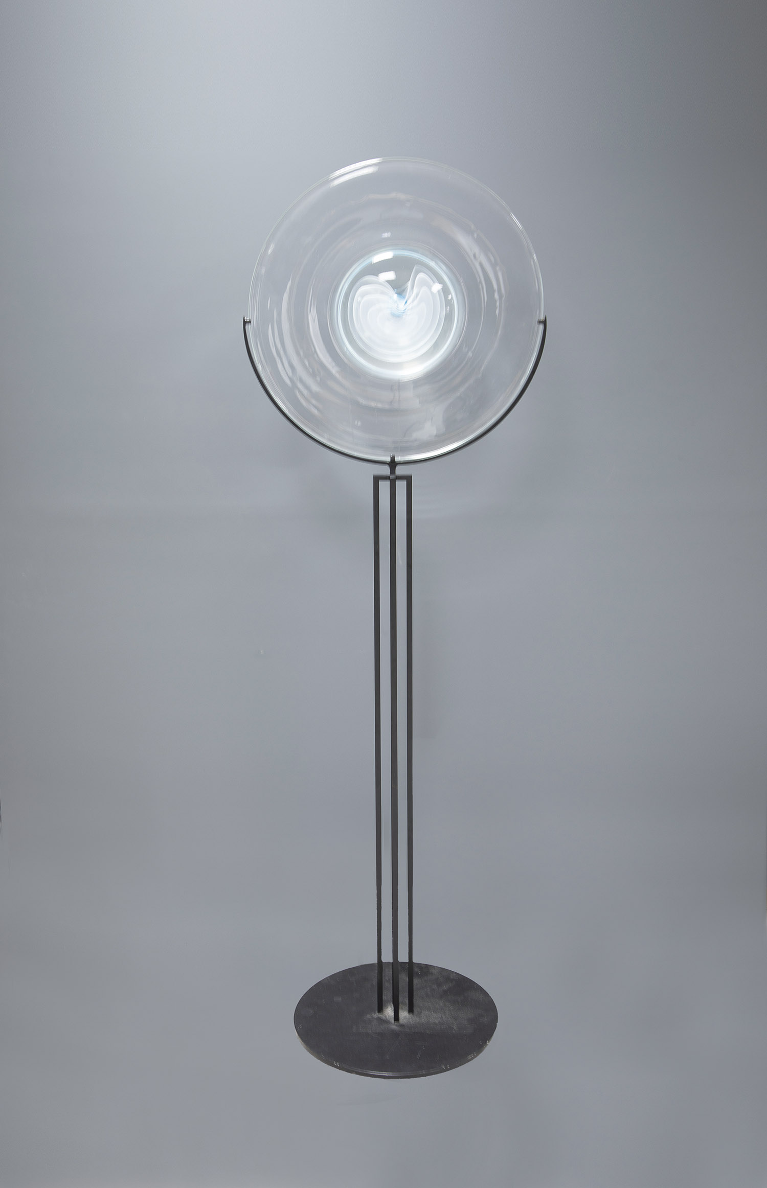 Disc object Livio Seguso (design attributed), Bisazza, Murano, ca. 1990 Colourless glass, with