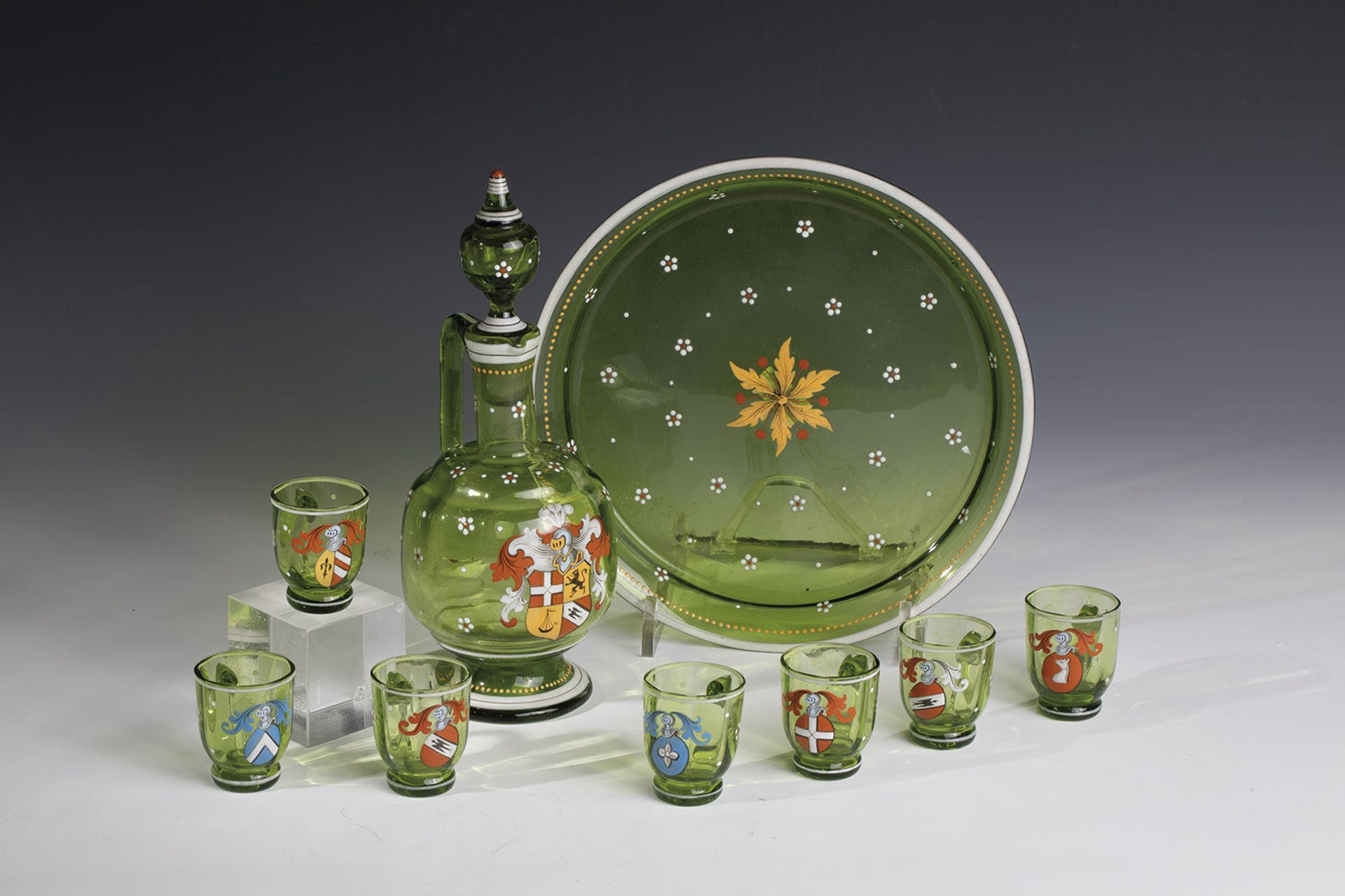 Drinking set Anton Ambros Egermann, Meistersdorf, ca. 1880 A carafe with a handle with stopper,