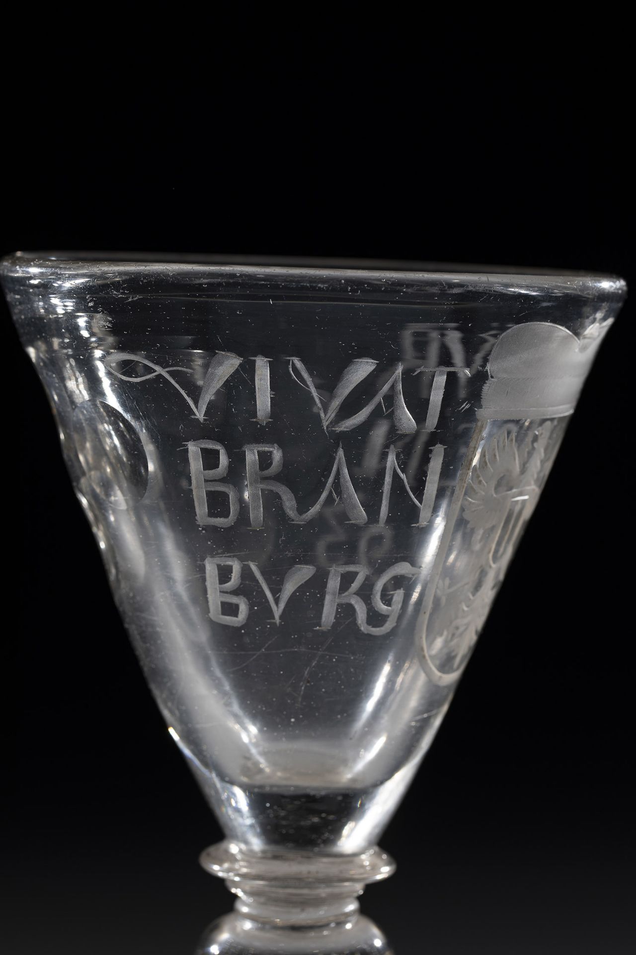 Lidded goblet with coat of arms of the Brandenburg Archchamberlain Brandenburg, dated 1693 - Image 3 of 4