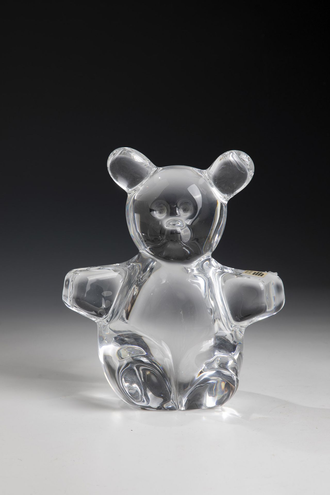 Teddy bear Cristallerie Daum, 2nd half of the 20th century Colourless glass. Poured in the mold.