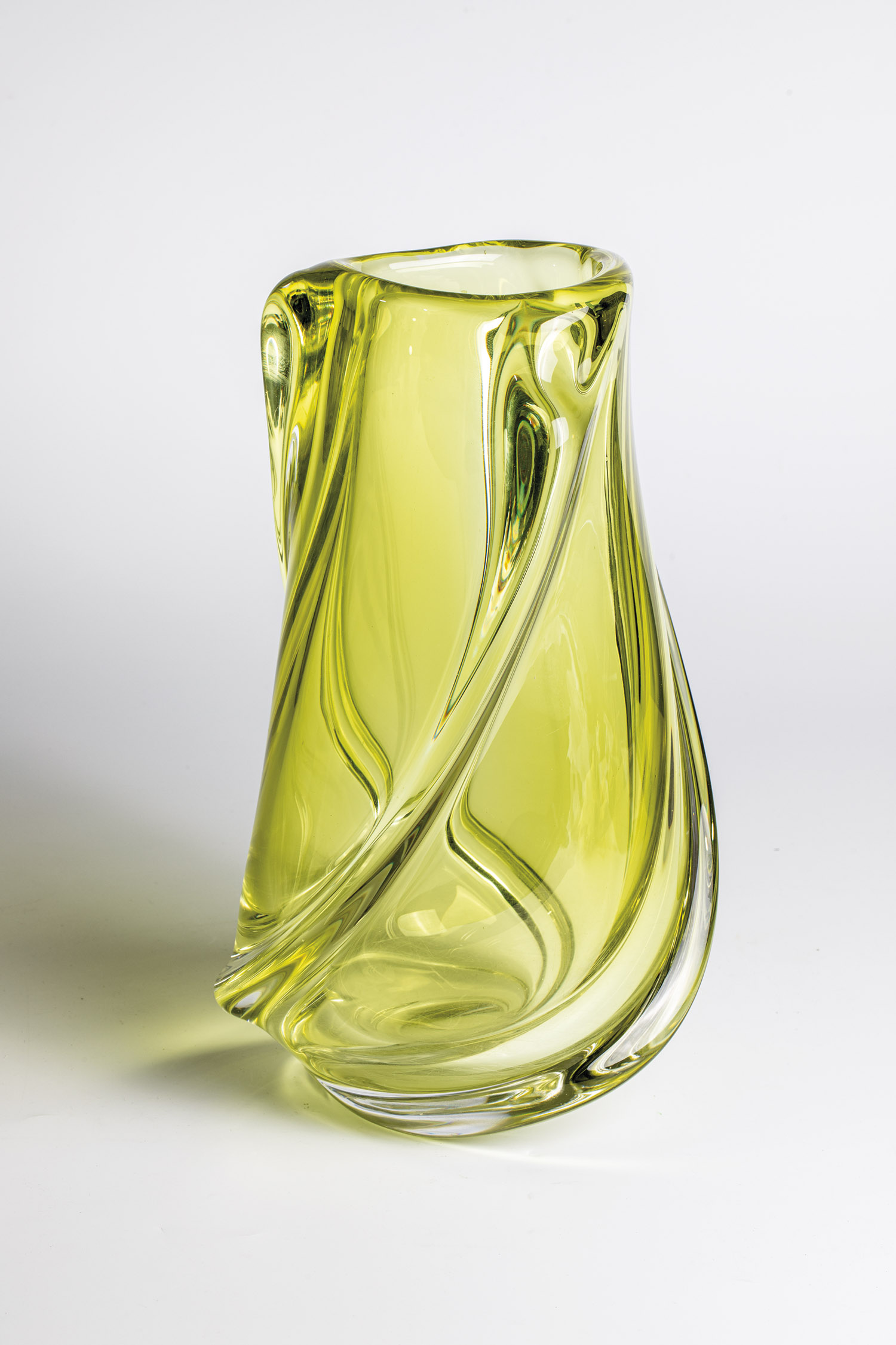 Large Vase Val Saint-Lambert, 1950s Colorless, thick-walled glass, yellow-green underlay. Three