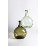 Two storage bottles of Germany, 18th century Green and olive green glass with slightly raised bottom