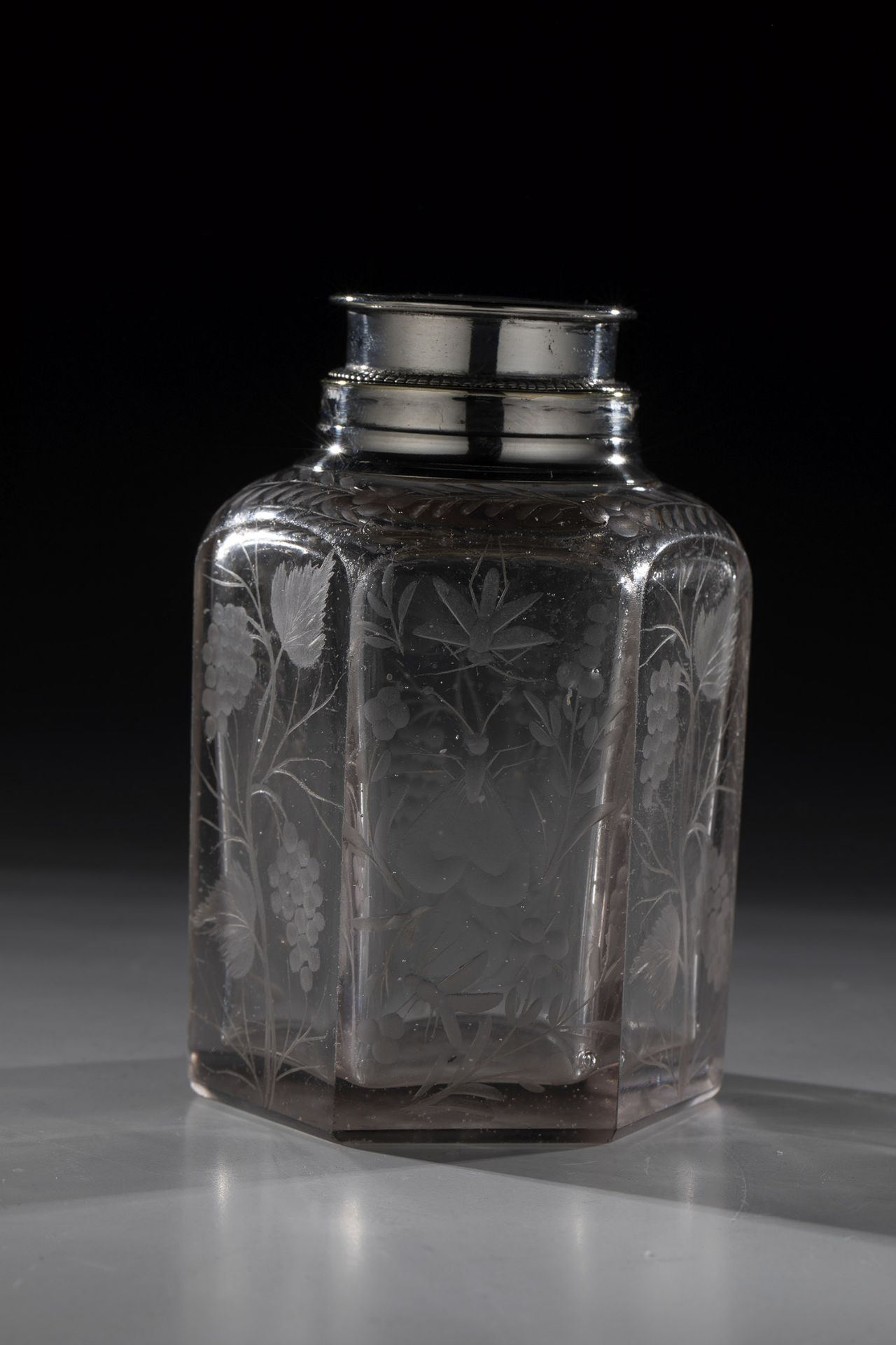 Hexagonal bottle with screw cap made of silver Brandenburg, workshop Martin Winter, Potsdam, ca. - Image 6 of 8