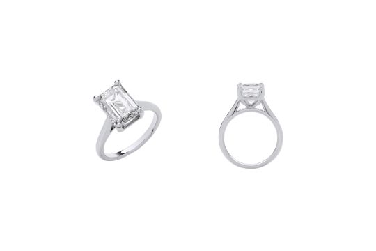 Emerald Cut 5.00 Carat Diamond Ring Set in 18ct White Gold - E Colour - VS1 - IGI Certificate - Image 2 of 3