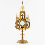 A Tower monstrance, gilt and silver plated brass, Gothic Revival. 19th C. (W:21,5 x H:58 cm)