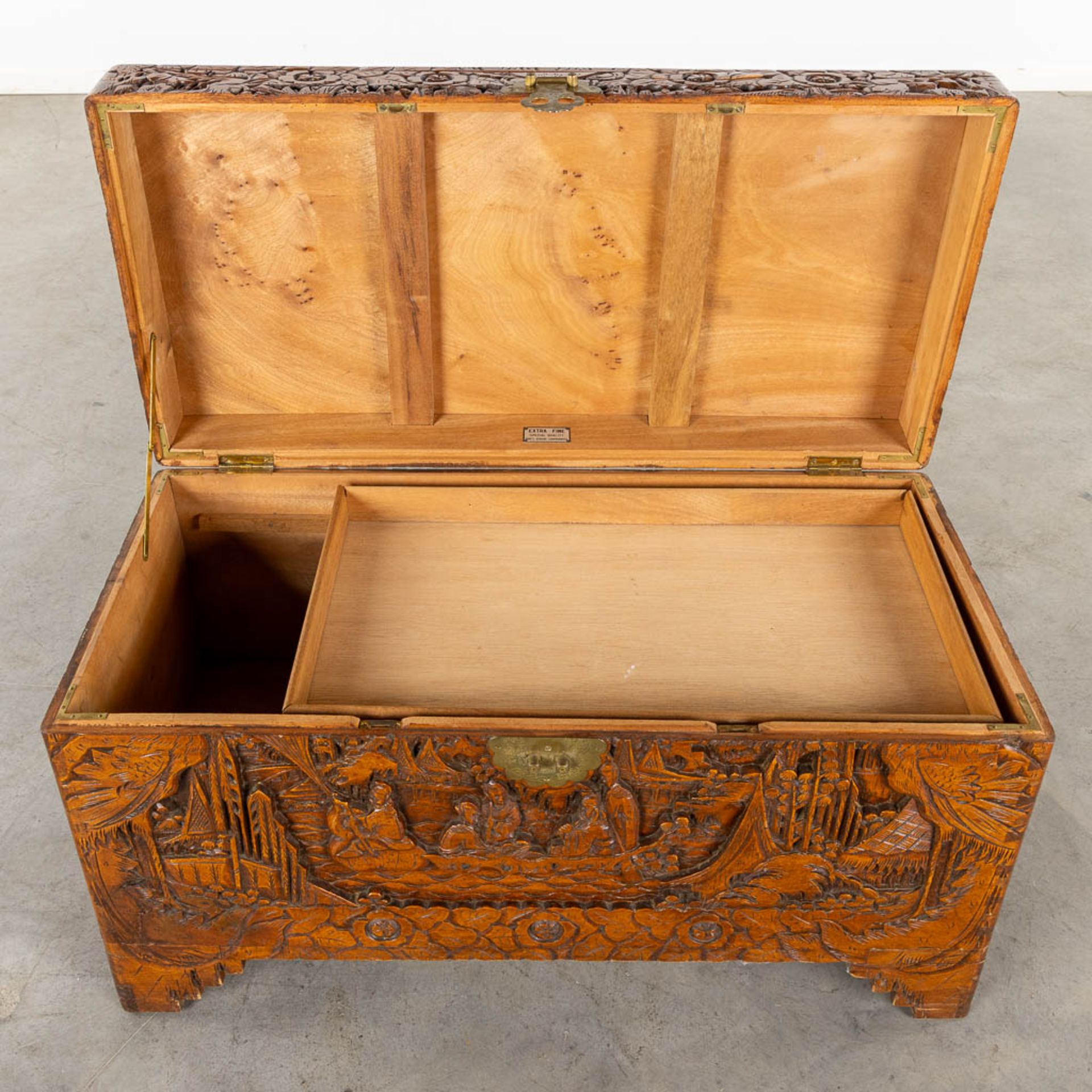 Two Oriental chests, tropical hardwood. Probably Myanmar. (L:50 x W:102 x H:60 cm) - Image 19 of 21