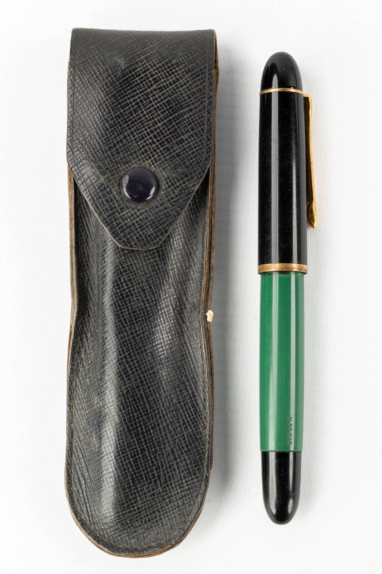 Waterman, Montblanc, Parker, Pelikan, a large collection of fountain pens, some with 14kt and 18kt g - Bild 9 aus 11