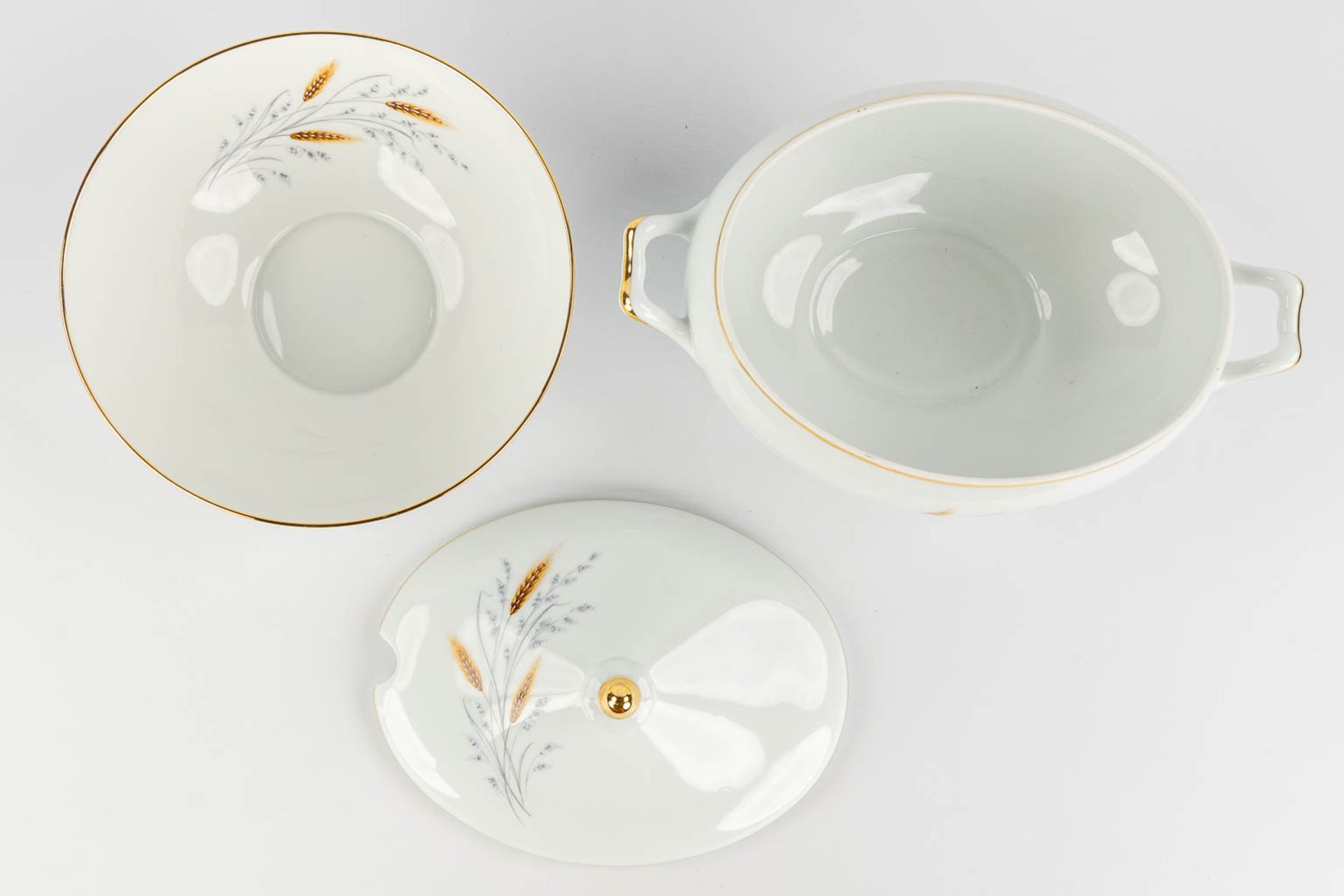 Limoges, France, a large, 12-person dinner, wild and coffee service. (L:23 x W:34 x H:22 cm) - Image 14 of 28