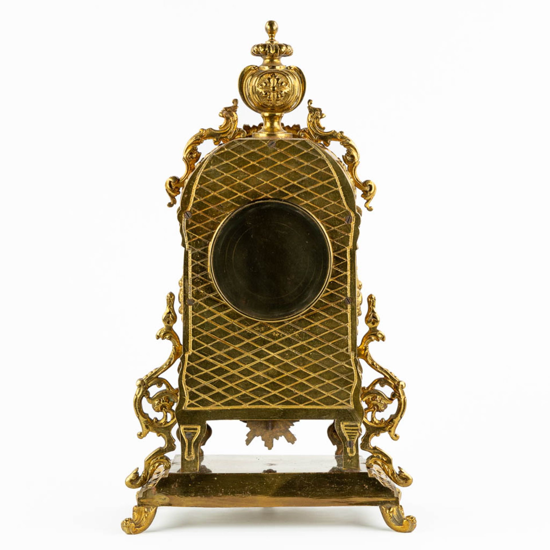 A mantle clock, gilt bronze. 20th C. (L:16 x W:25 x H:45 cm) - Bild 6 aus 13