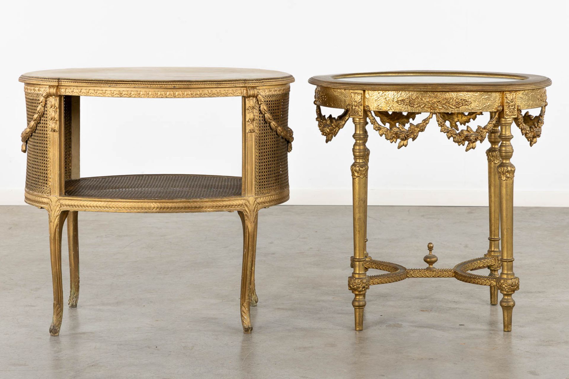 Two side tables, Two chairs, sculptured wood in Louis XVI style. Circa 1900. (L:57 x W:81 x H:75 cm) - Bild 3 aus 18