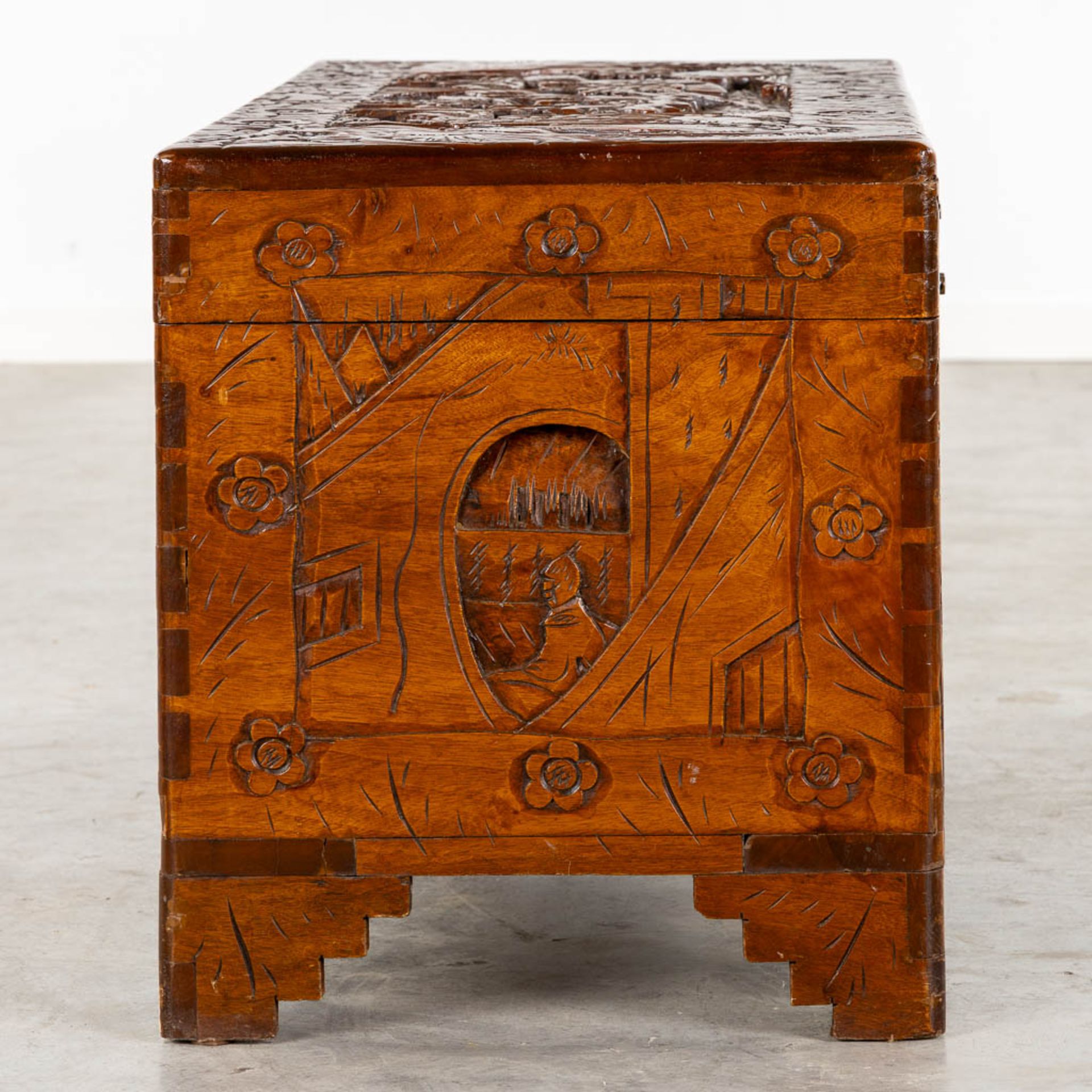 Two Oriental chests, tropical hardwood. Probably Myanmar. (L:50 x W:102 x H:60 cm) - Image 14 of 21
