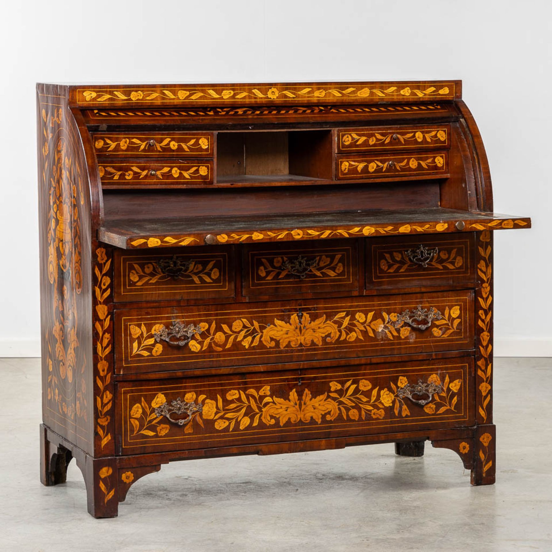 A fine marquetry inlay secretaire cabinet, The Netherlands, 18th C. (L:51 x W:112 x H:108 cm) - Image 3 of 20