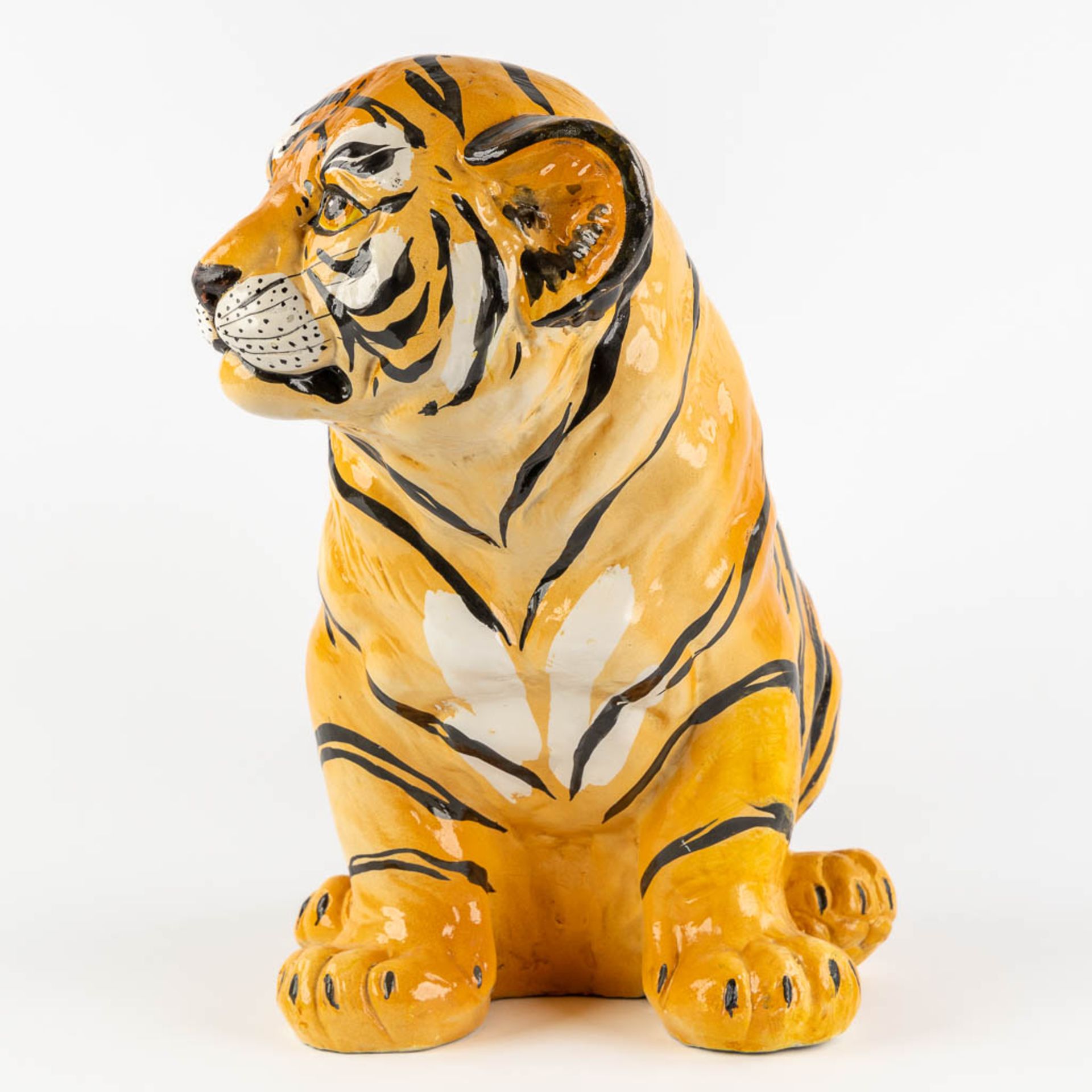 A decorative tiger cub, glazed ceramics. Italy, circa 1980. (L:27 x W:47 x H:44 cm) - Image 6 of 11