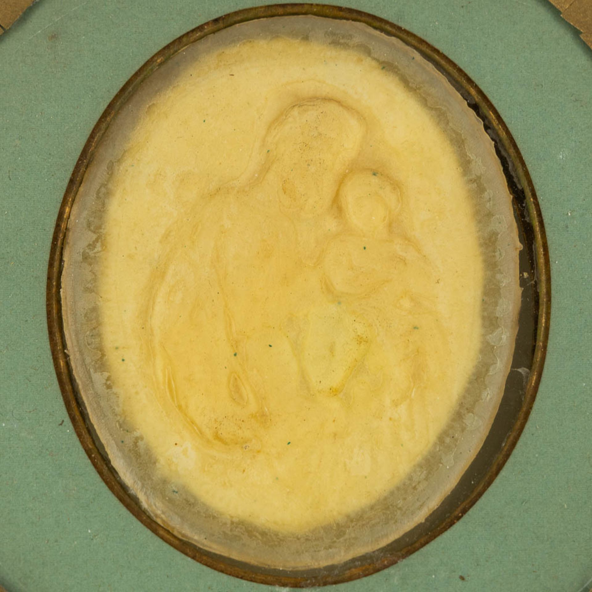 Four antique 'Agnus Dei' wax seals in frames. 19th C. and older. (W:18 x H:20 cm) - Bild 12 aus 15