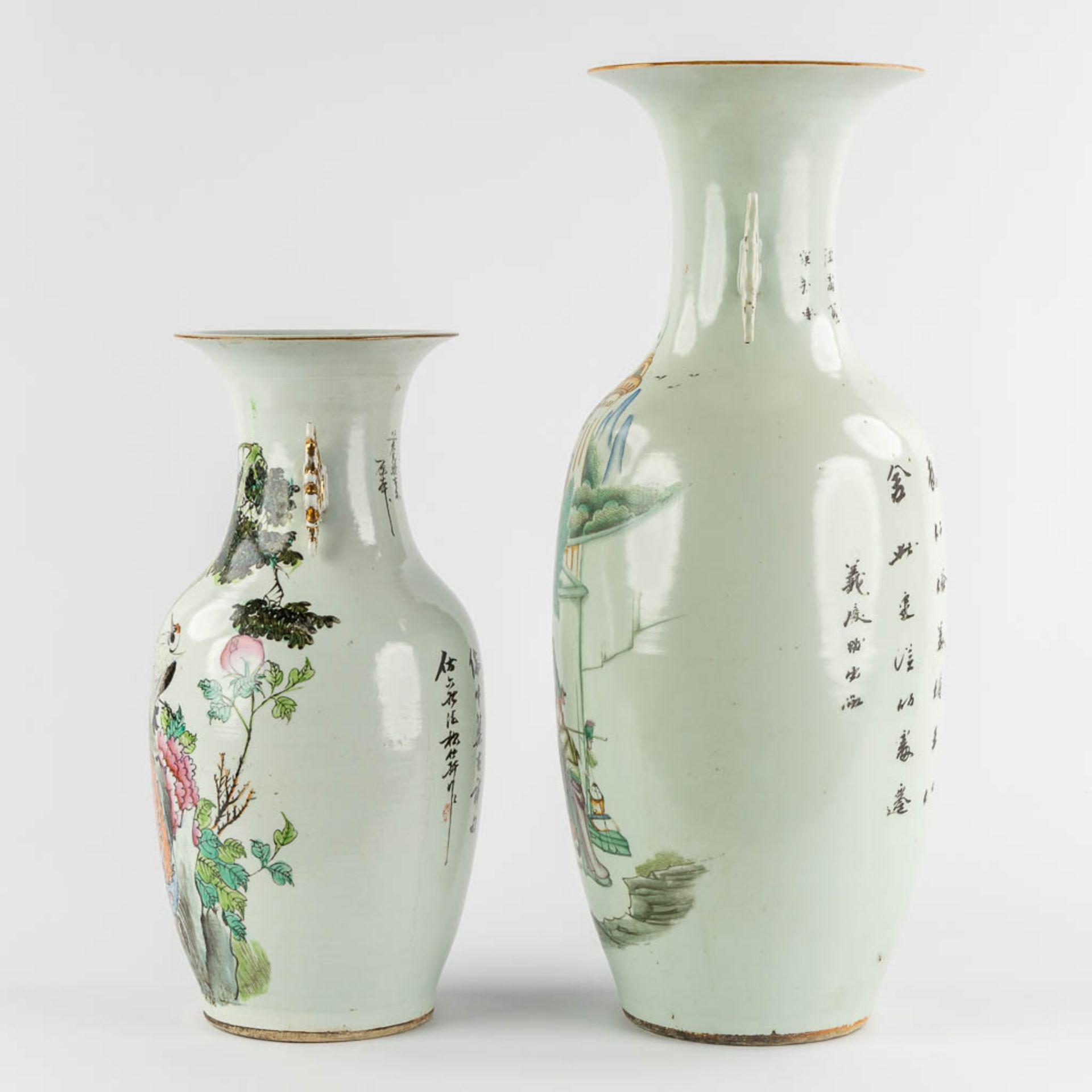 Two Chinese Famille Rose vases decorated with figurines. 19th/20th C. (H:58 x D:23 cm) - Image 4 of 15