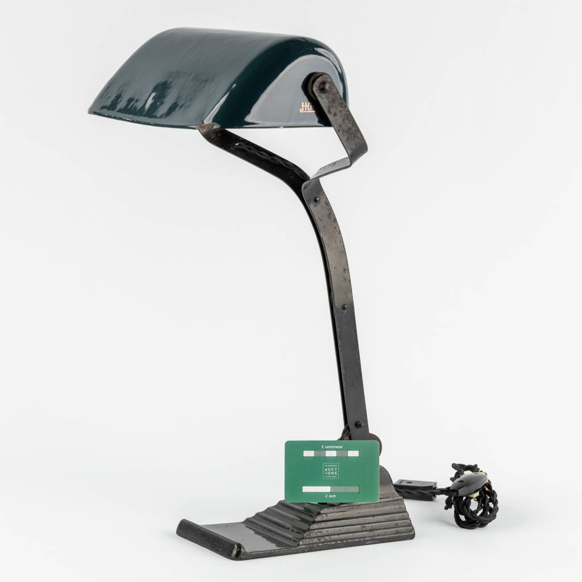 Horax, a table lamp, enamelled metal. 20th C. (L:37 x W:25 x H:38,5 cm) - Image 2 of 13