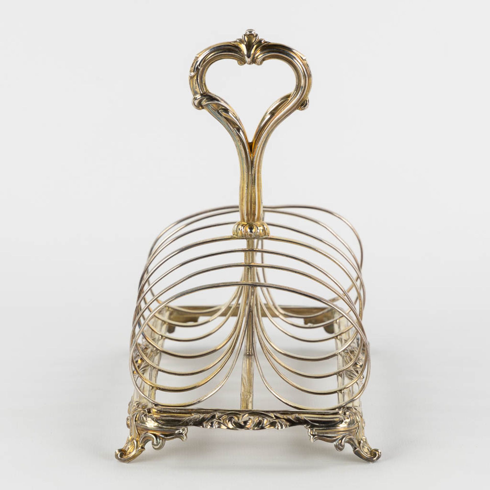 Creswick &amp; Co An antique Victorian 'Toast Rack', Silver, Sheffield, England, 1840. (L:12 x W:19 - Image 4 of 12