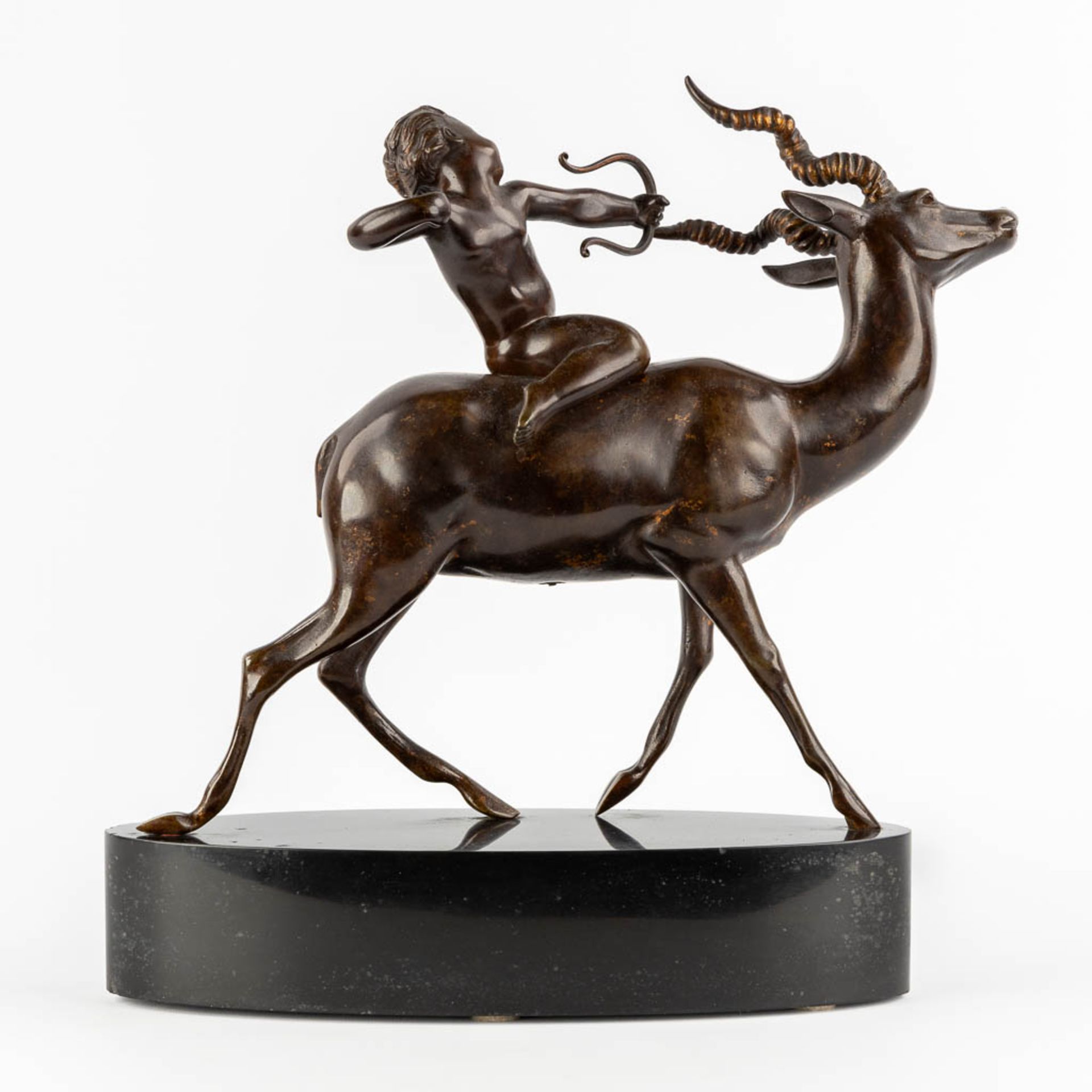 Cupid riding an Antelope, patinated bronze on a black marble base. (L:16 x W:40 x H:40 cm) - Bild 5 aus 11