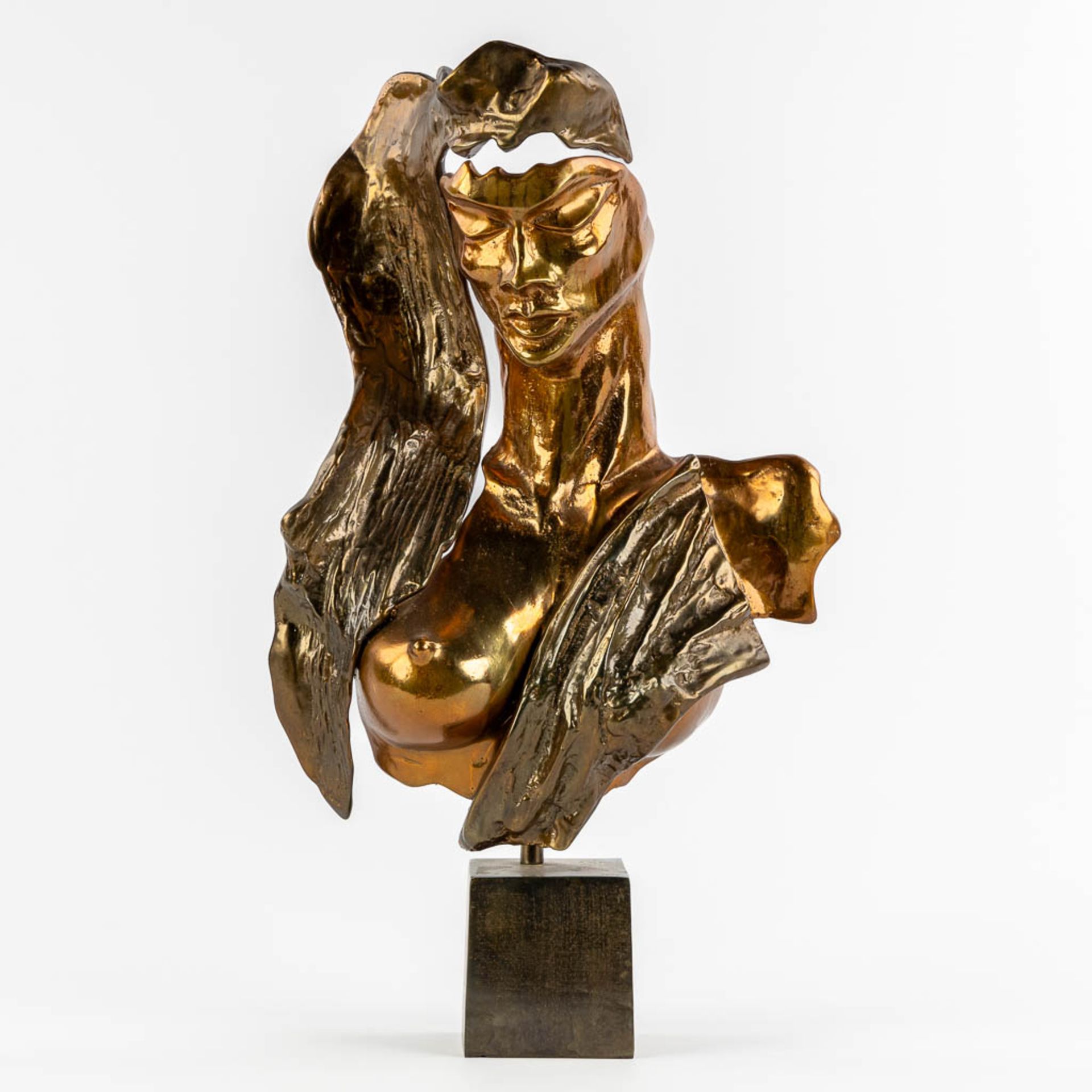 Yves LOHE (1947) 'Figure of a Lady' patinated bronze. (L:13 x W:29 x H:54 cm) - Image 3 of 10